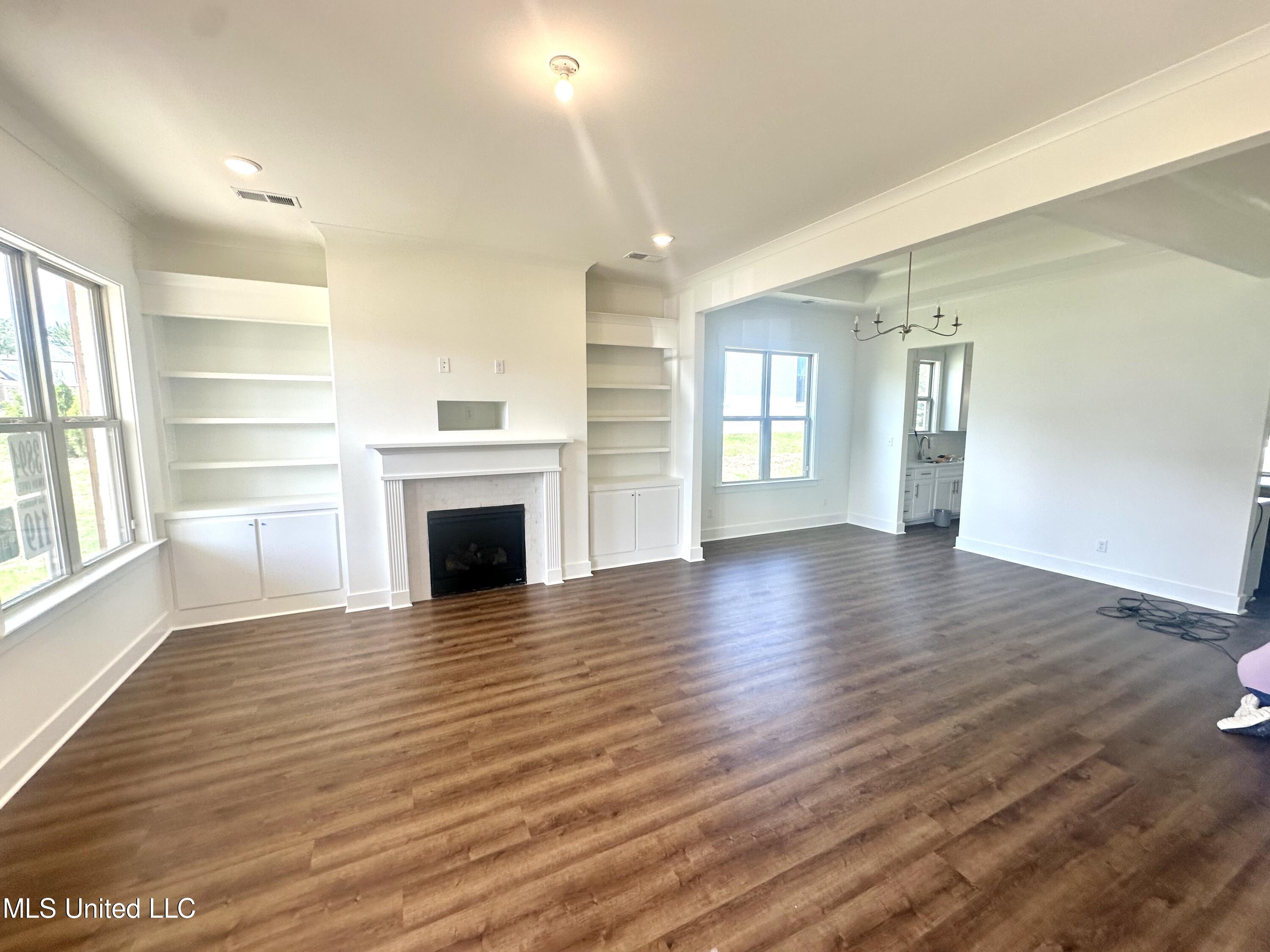 3894 Swan Cove