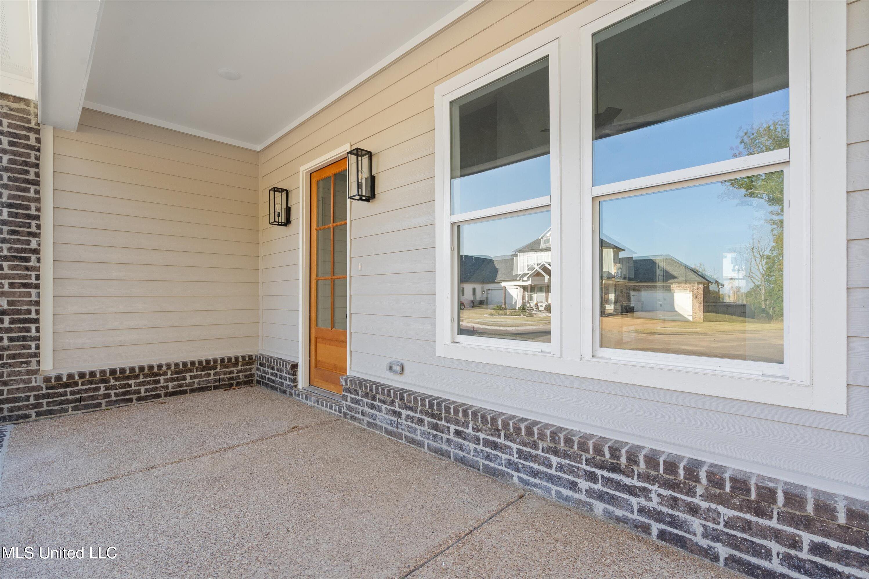 3847 Swan Cove