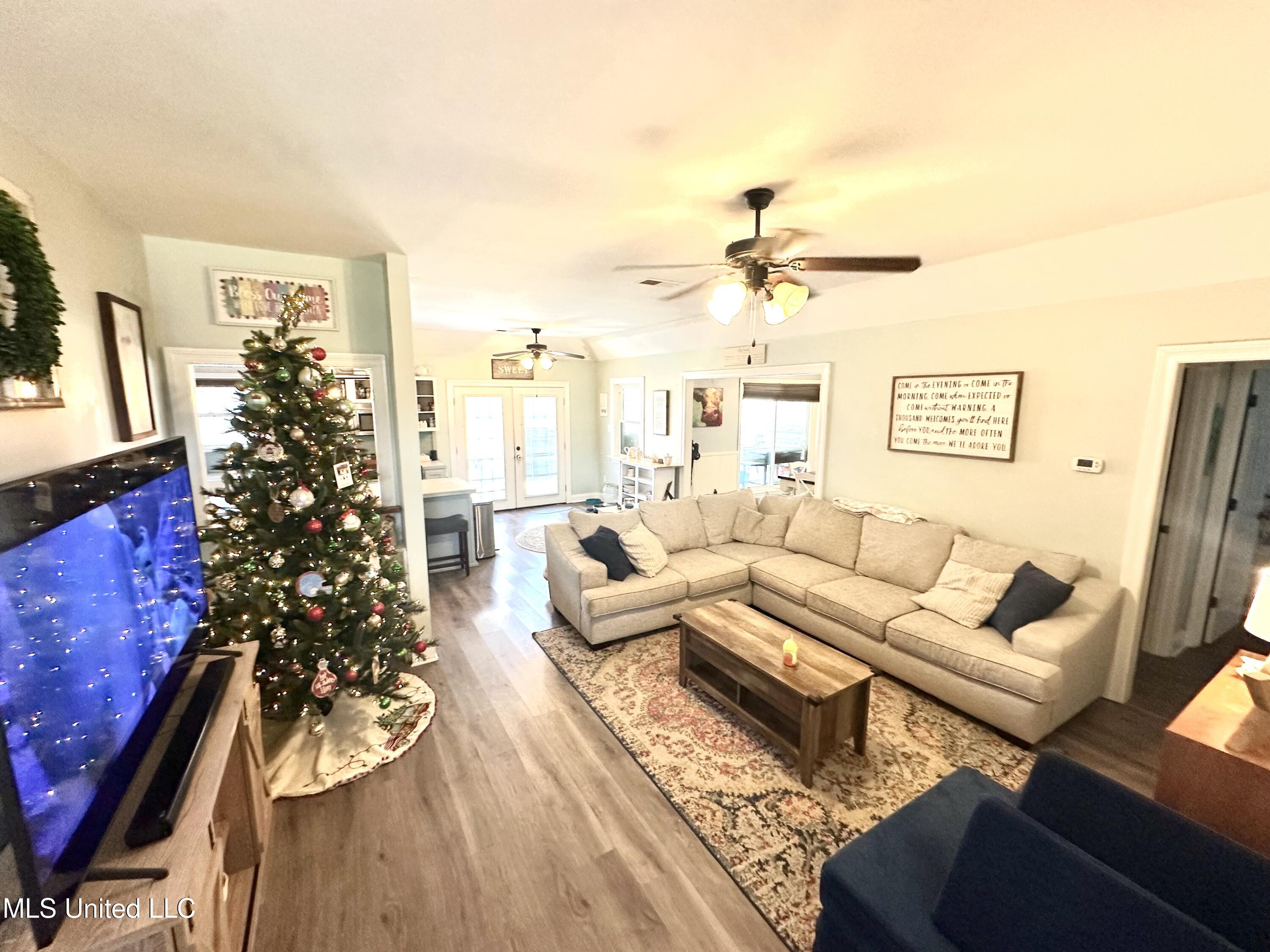 5893 E White Ridge Circle