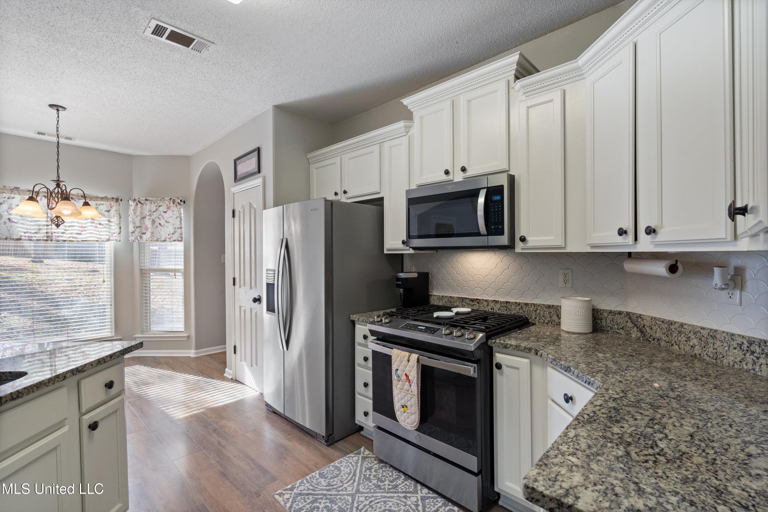 3317 Maple Hollow Cove