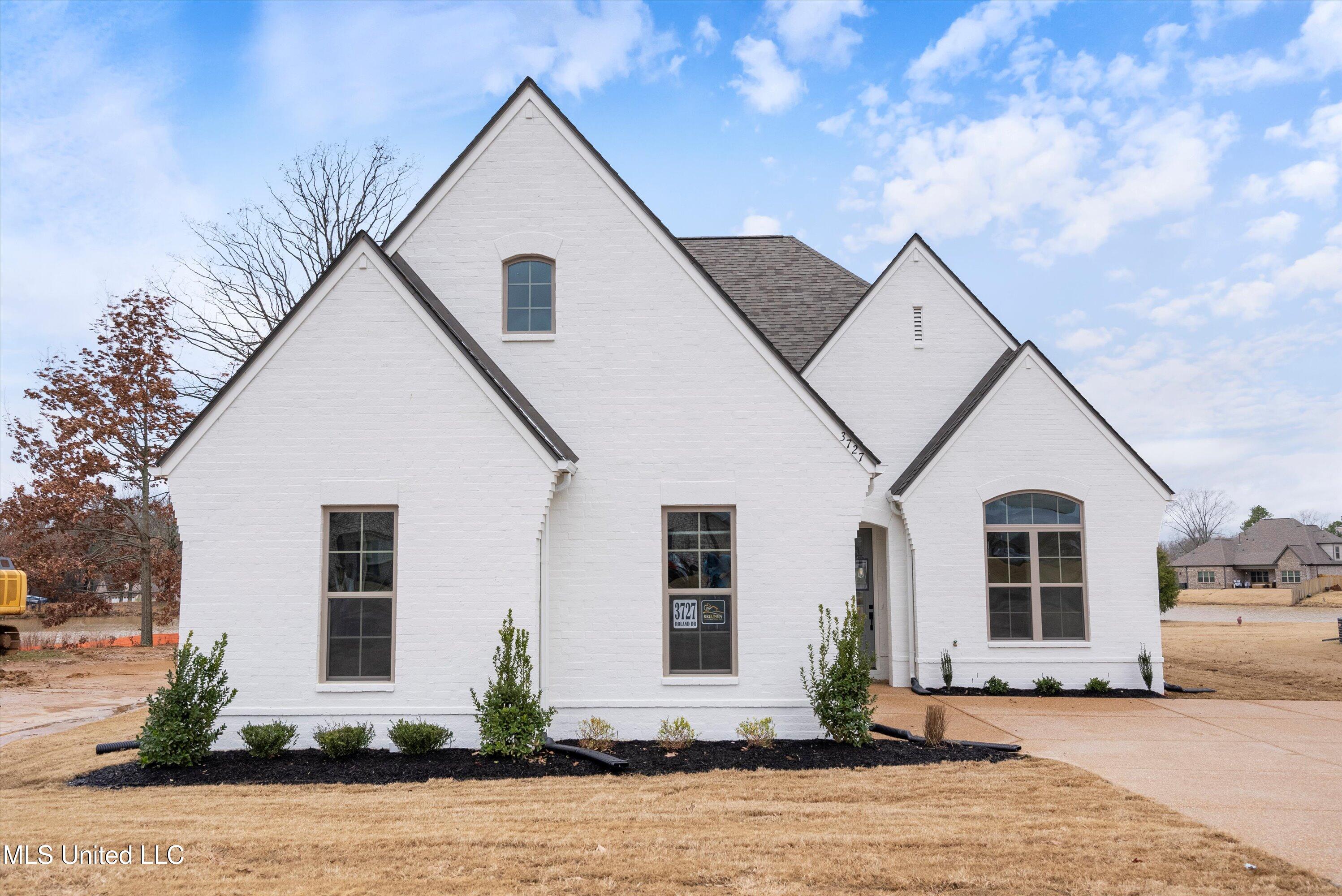 3727 Roland Drive