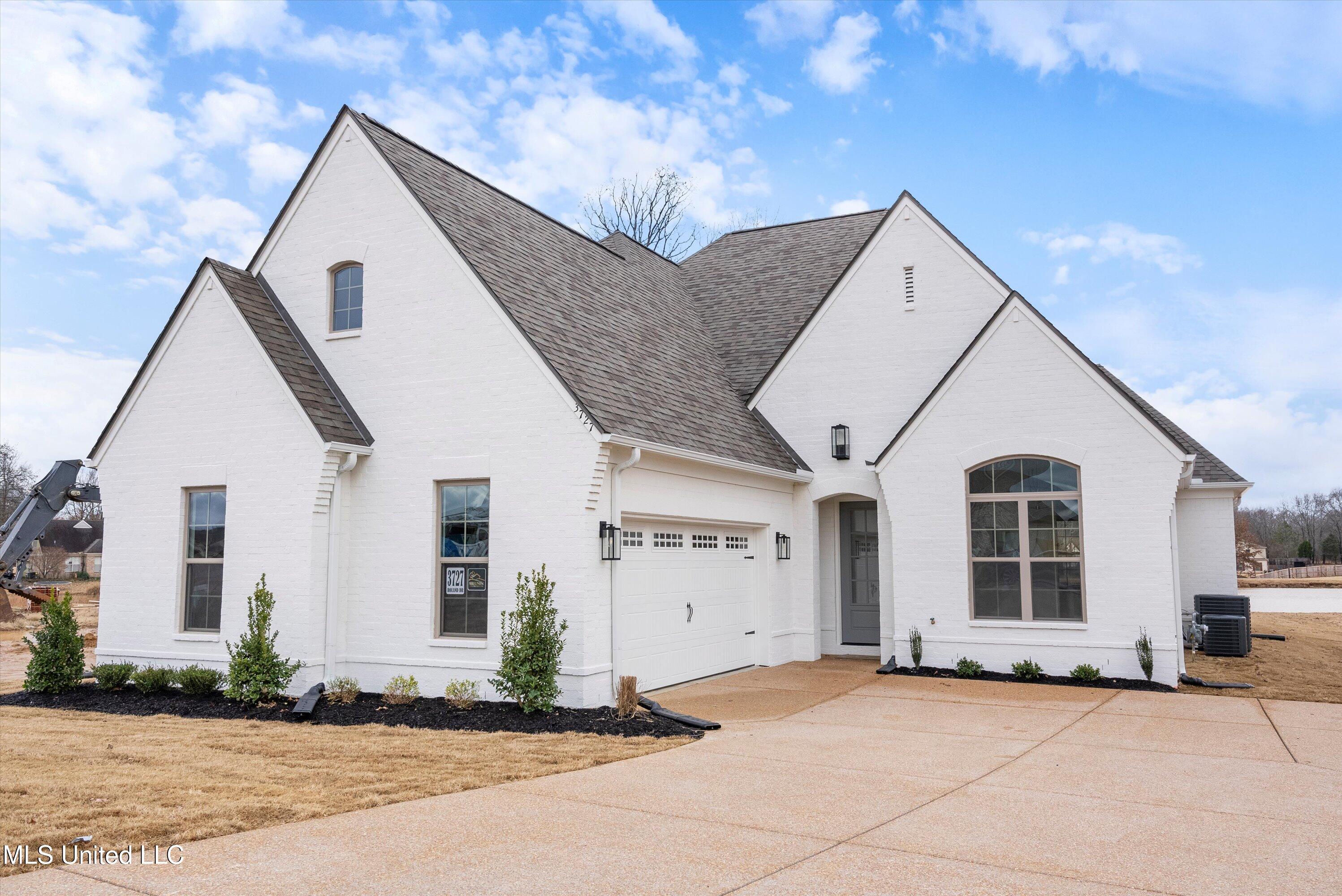 3727 Roland Drive