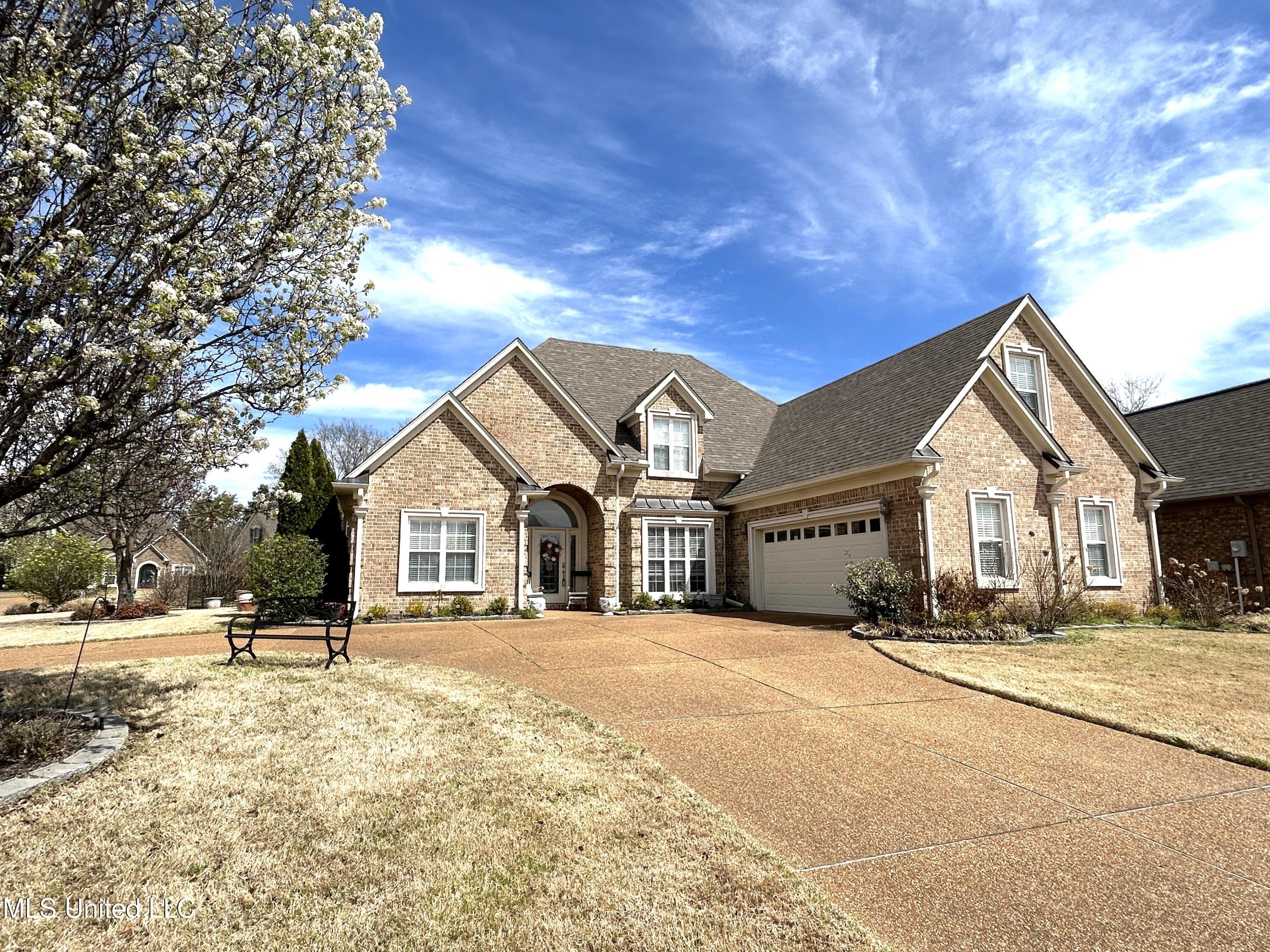 3570 E Enclave Drive