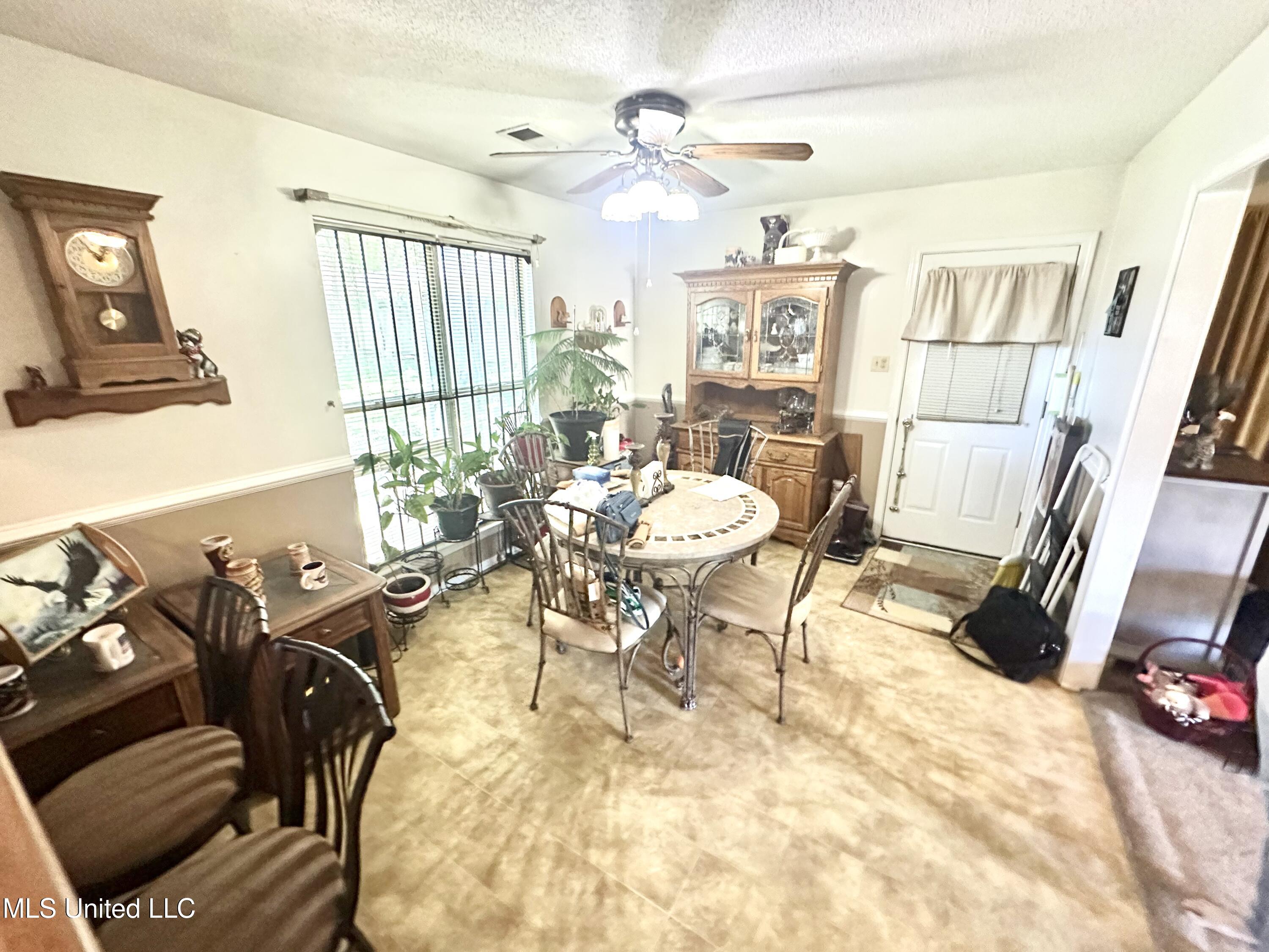 3505 Dorchester Drive