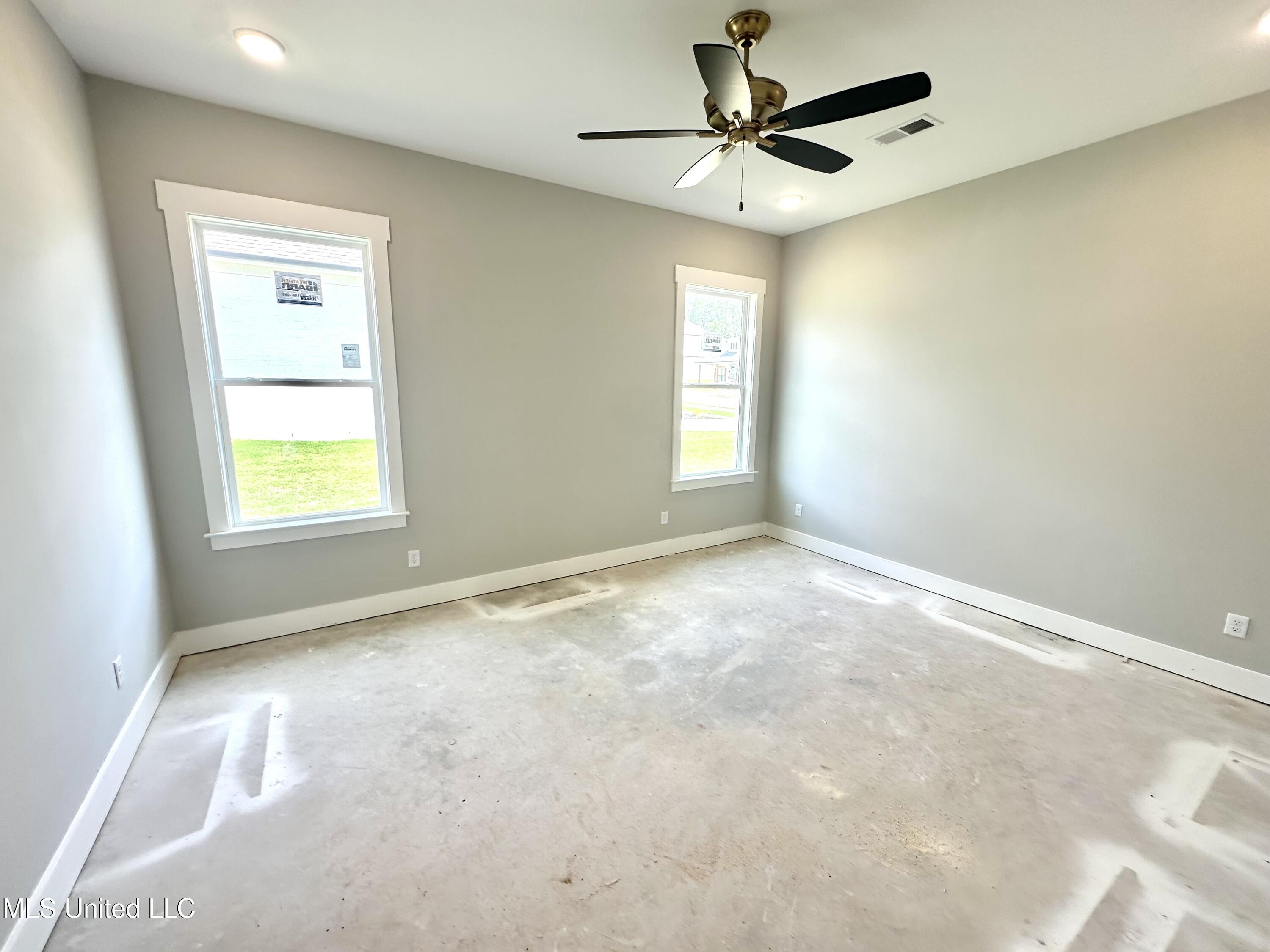 3925 Swan Cove