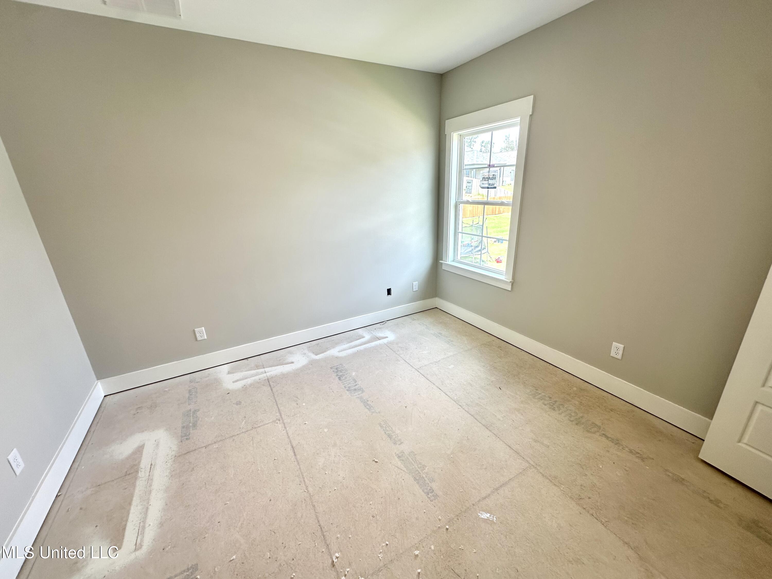 3925 Swan Cove