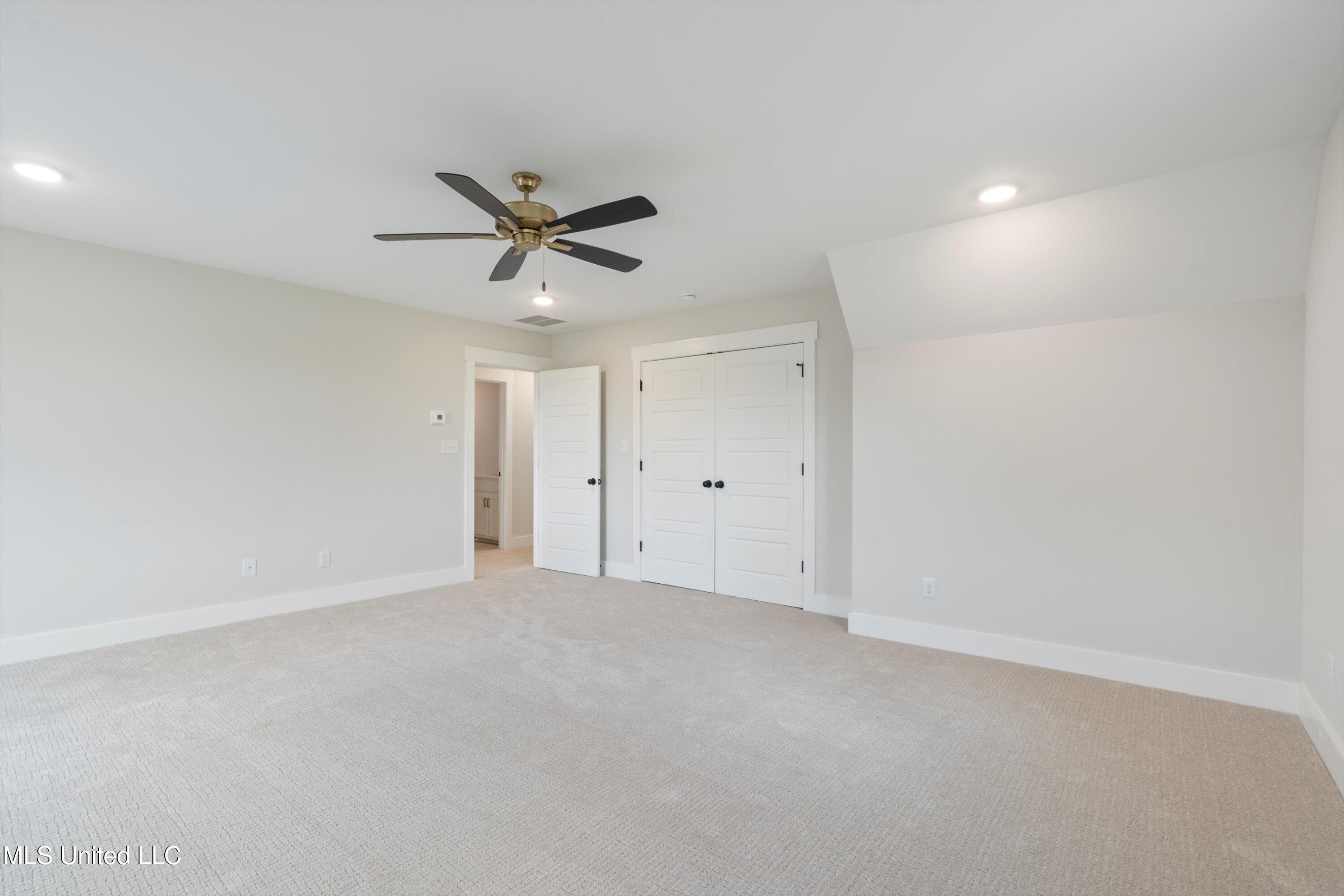 5147 Reserve Way