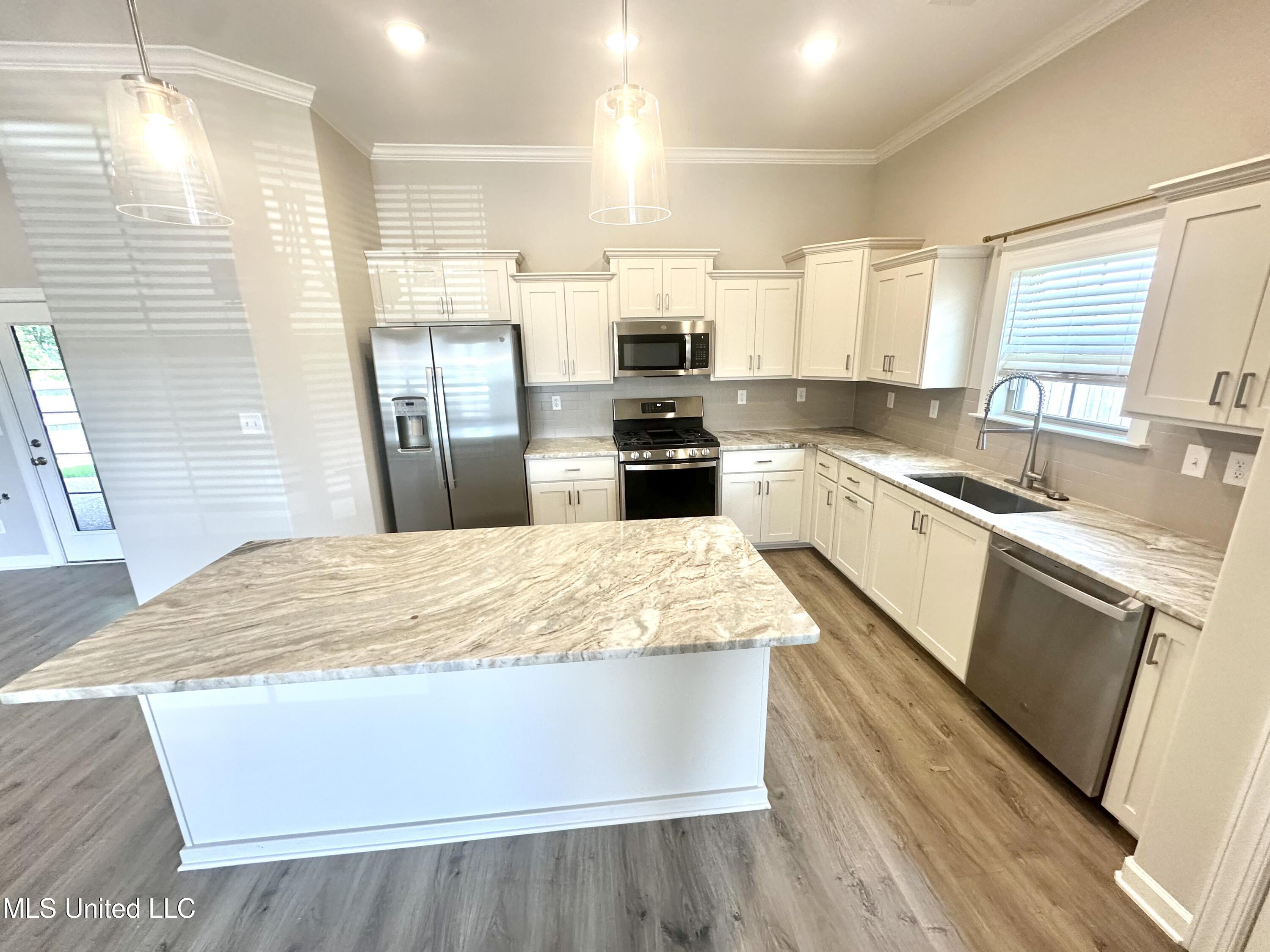 2968 Piper Cove
