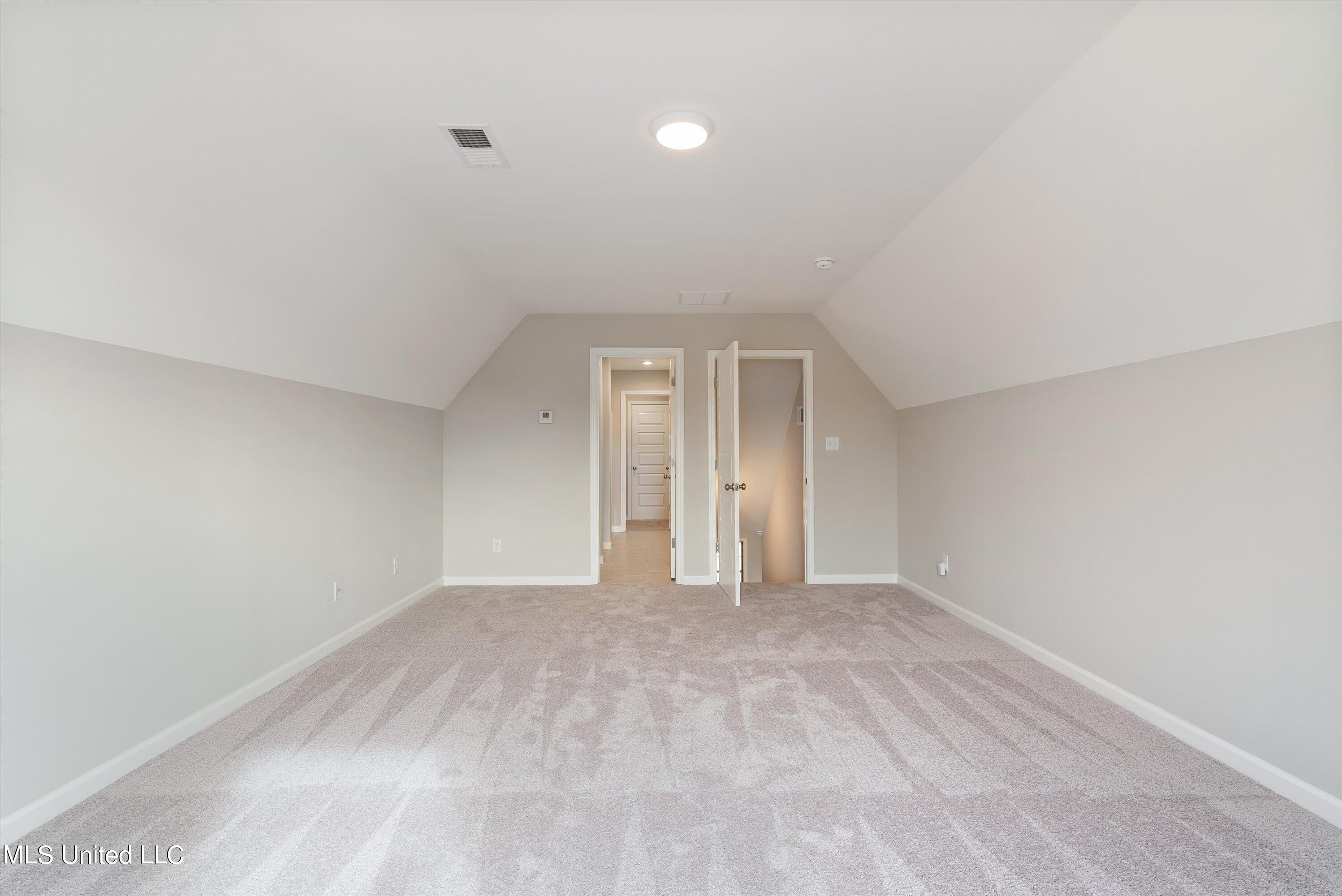 2968 Piper Cove