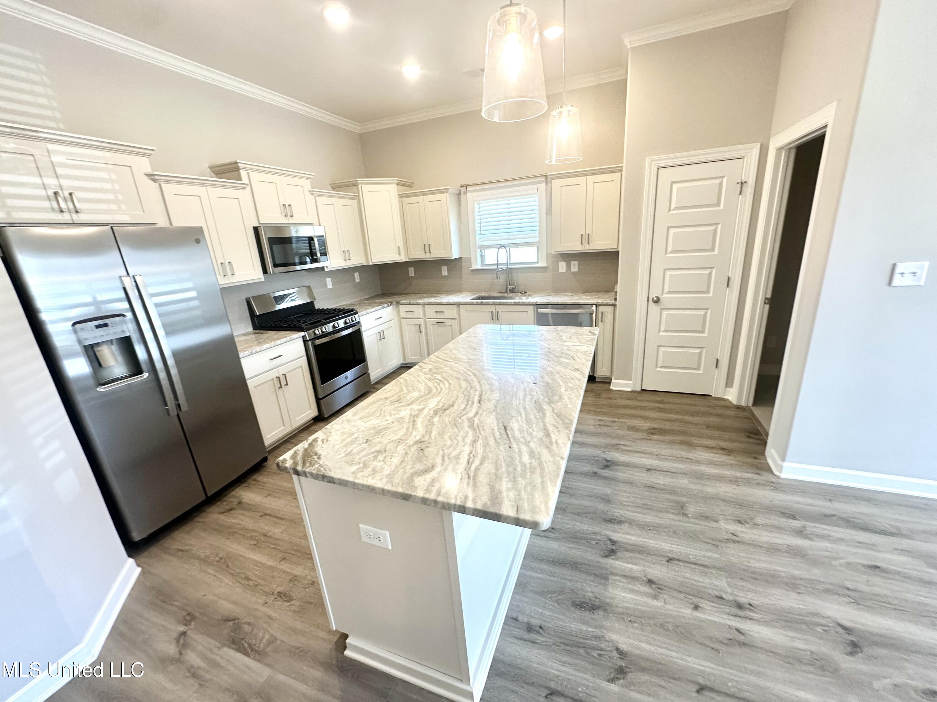 2968 Piper Cove