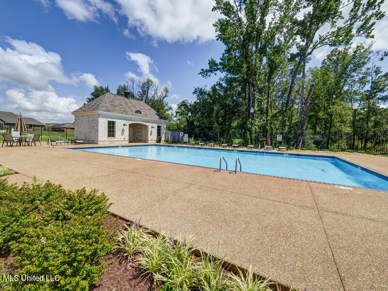 2968 Piper Cove