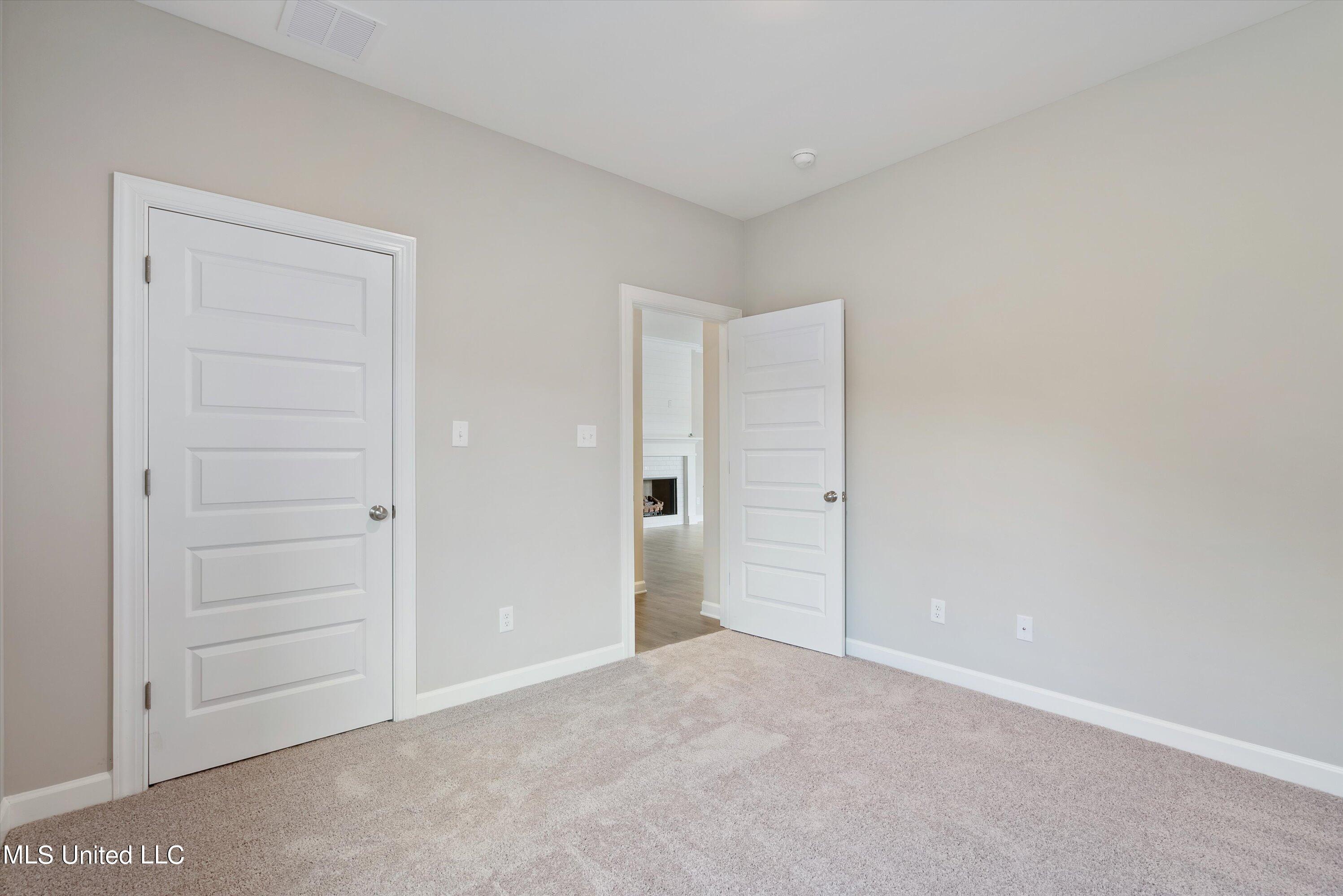 2968 Piper Cove