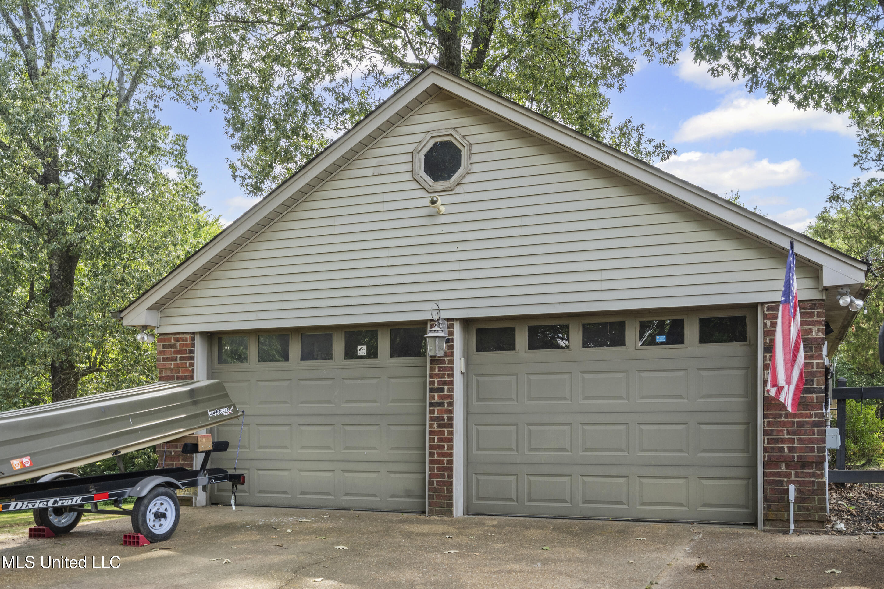 9095 Willow Branch Drive