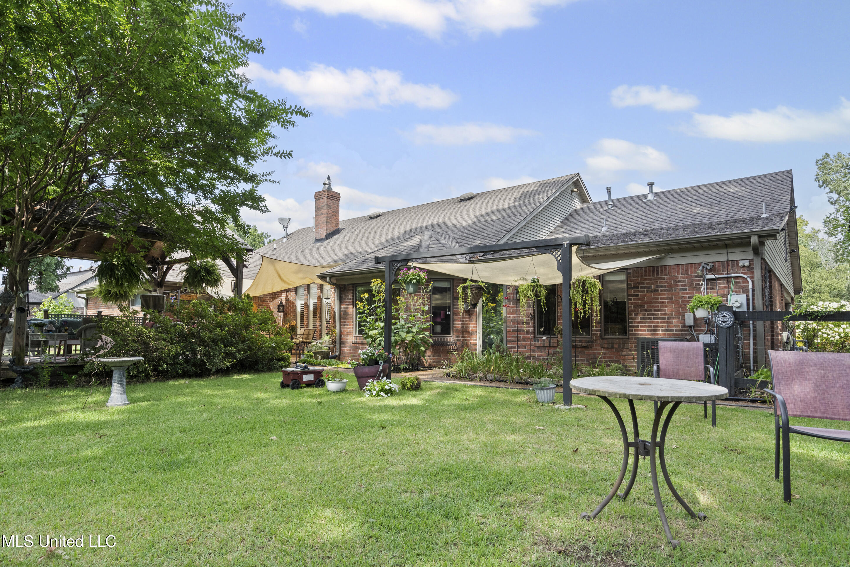 9095 Willow Branch Drive