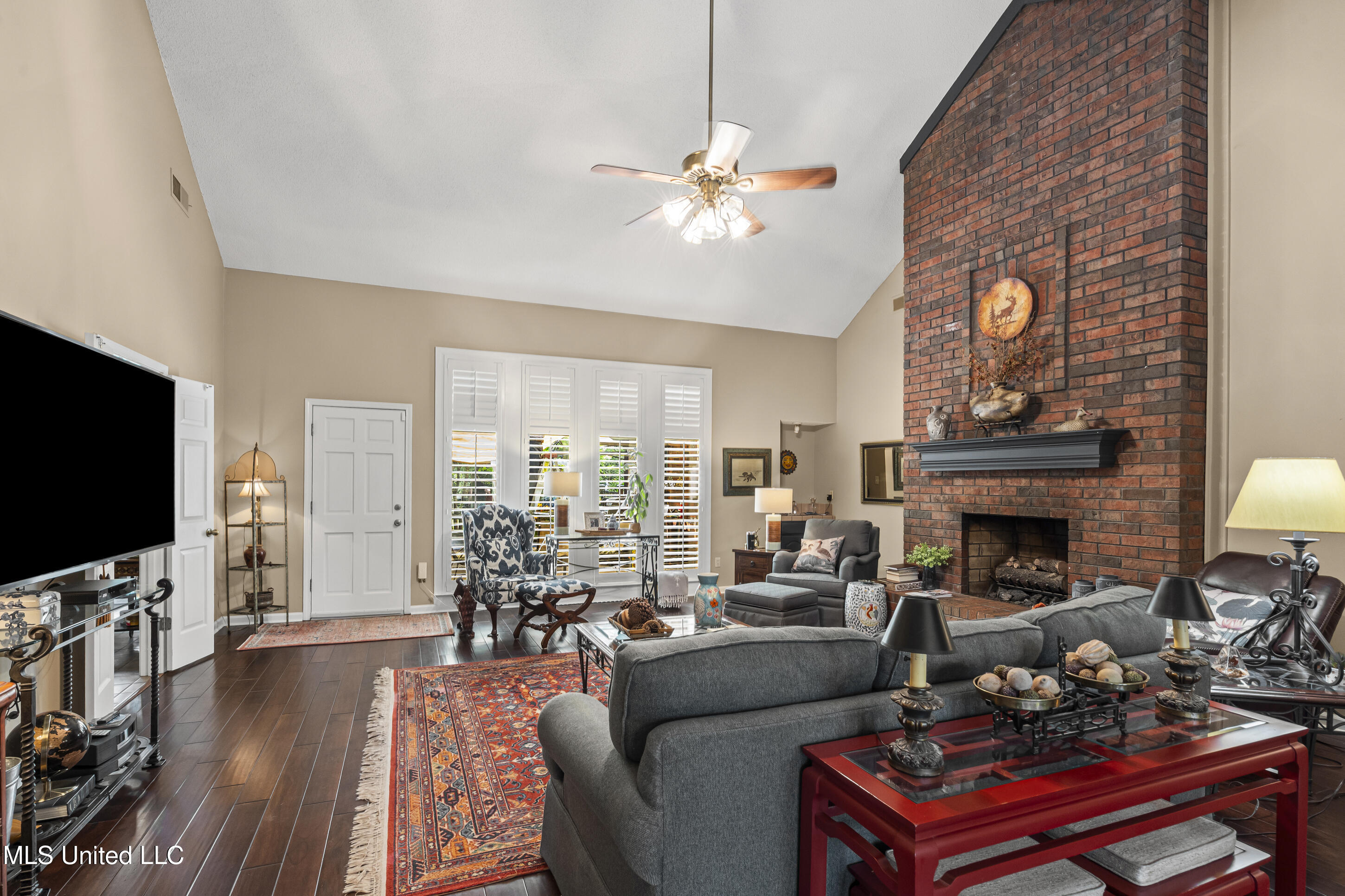9095 Willow Branch Drive