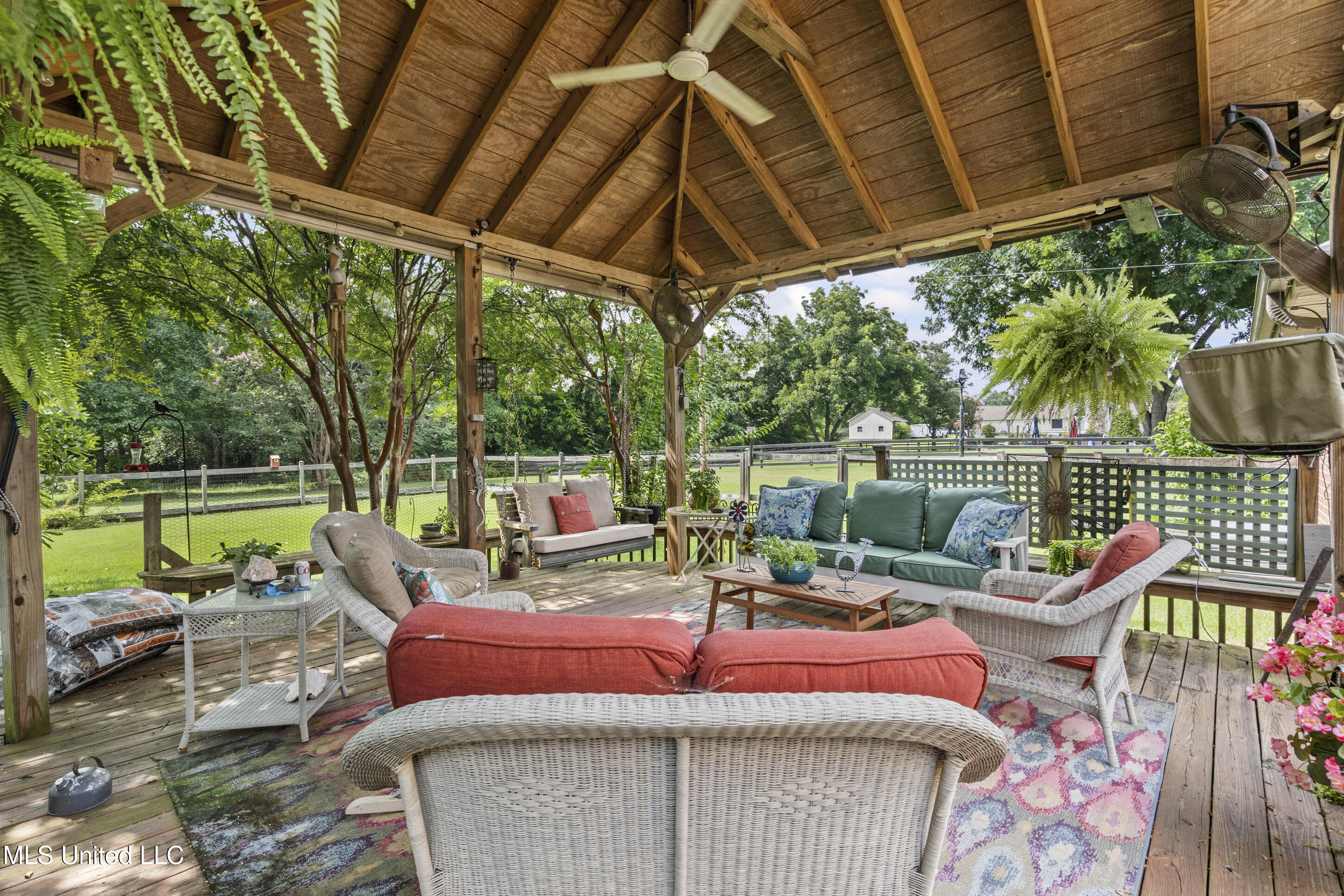 9095 Willow Branch Drive