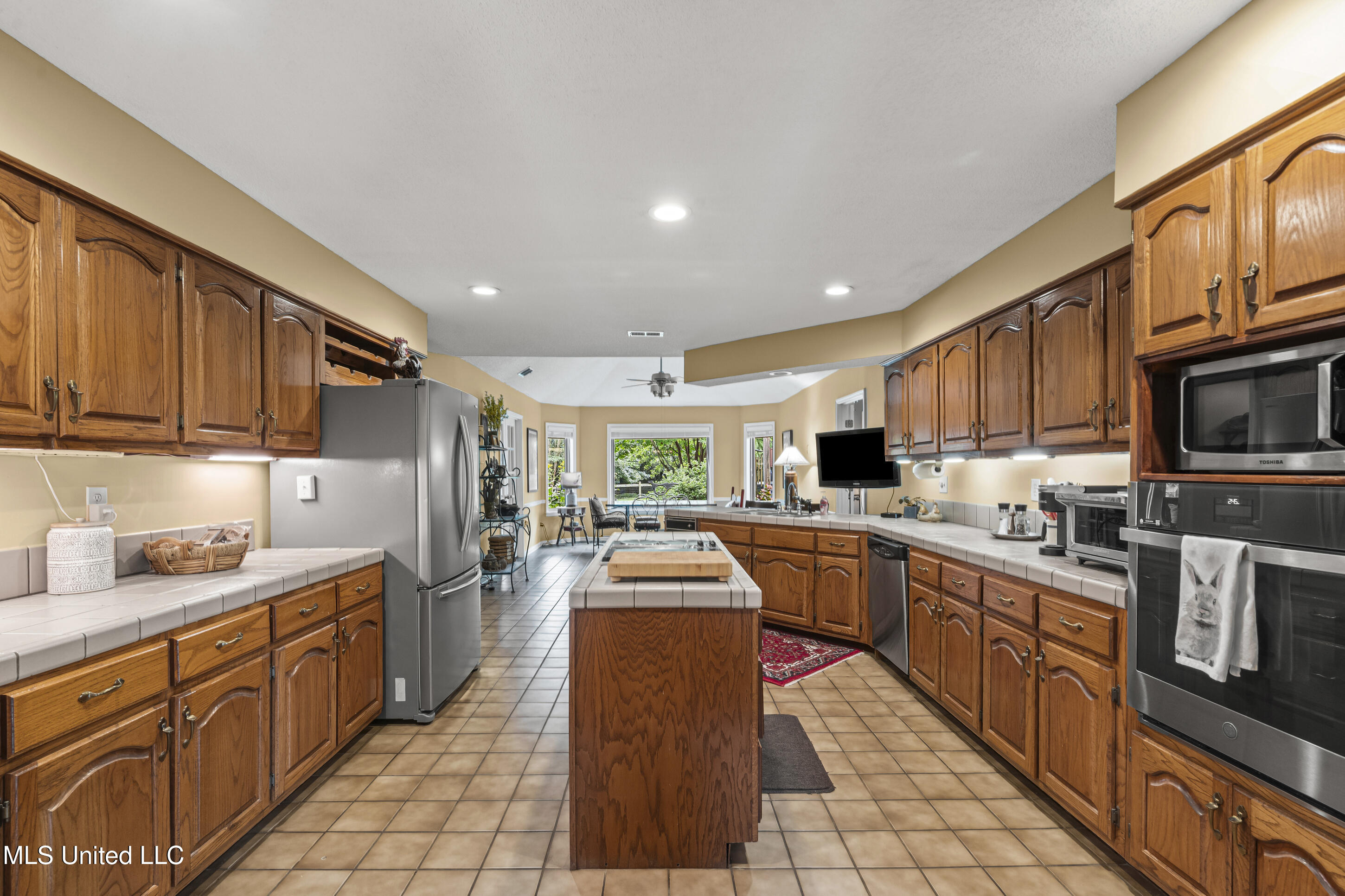 9095 Willow Branch Drive
