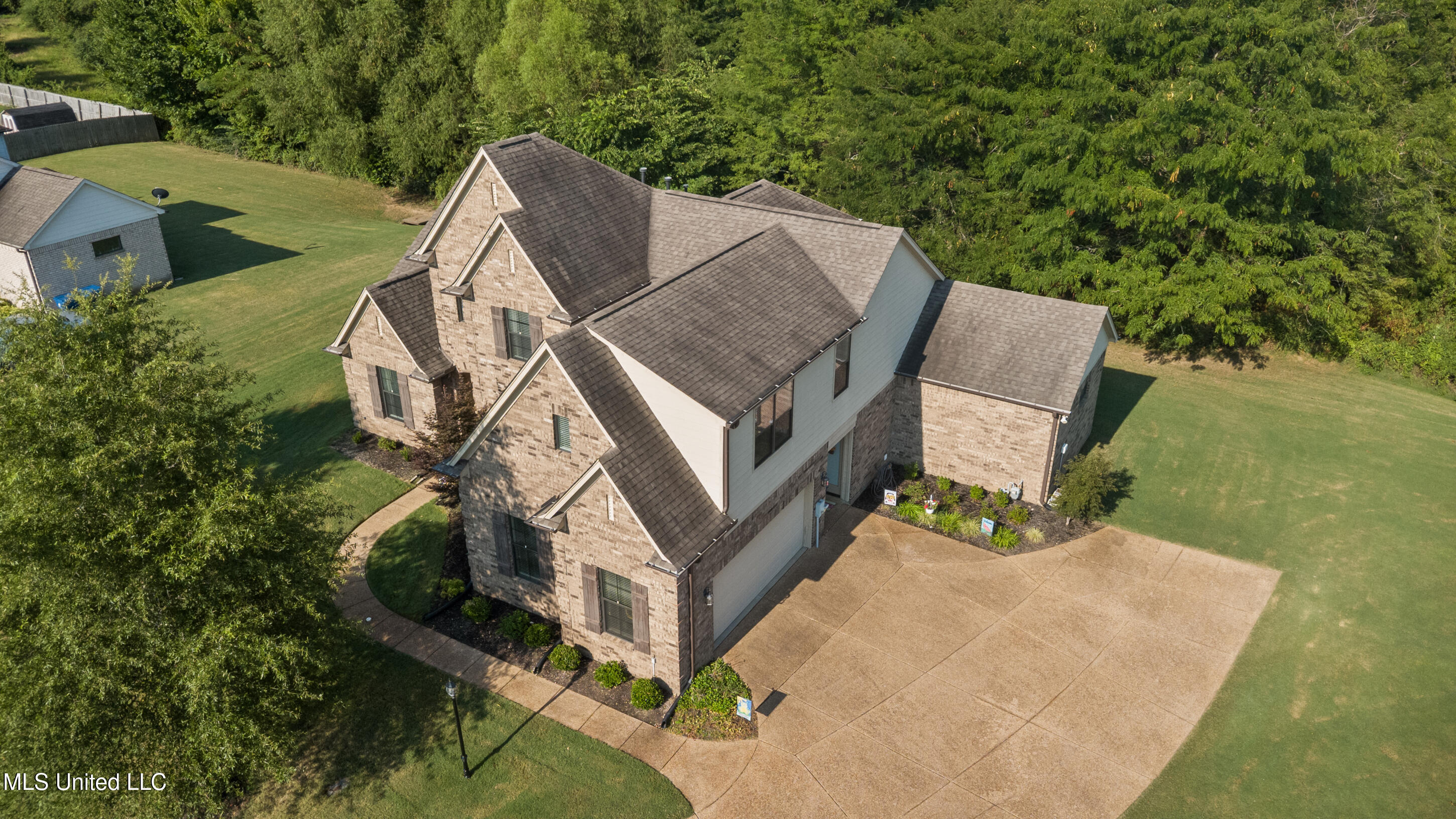 6901 Cataloochee Cove