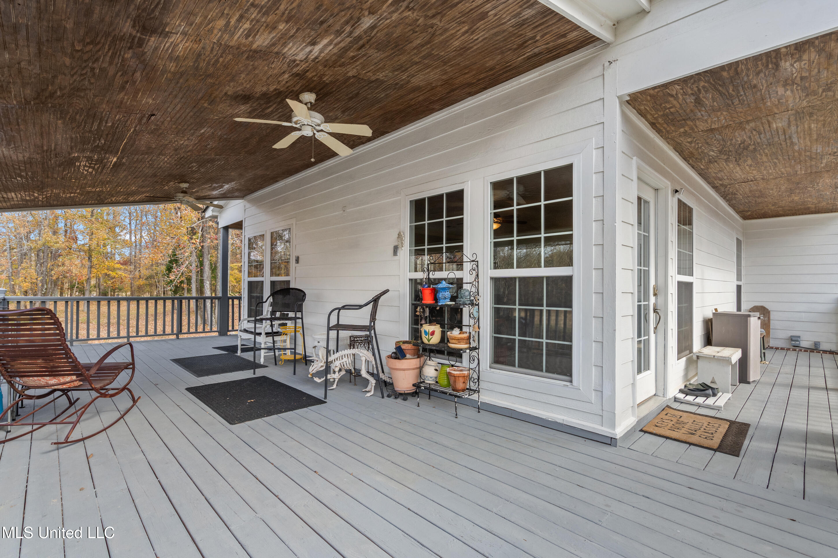 3165 Grand Oaks Drive