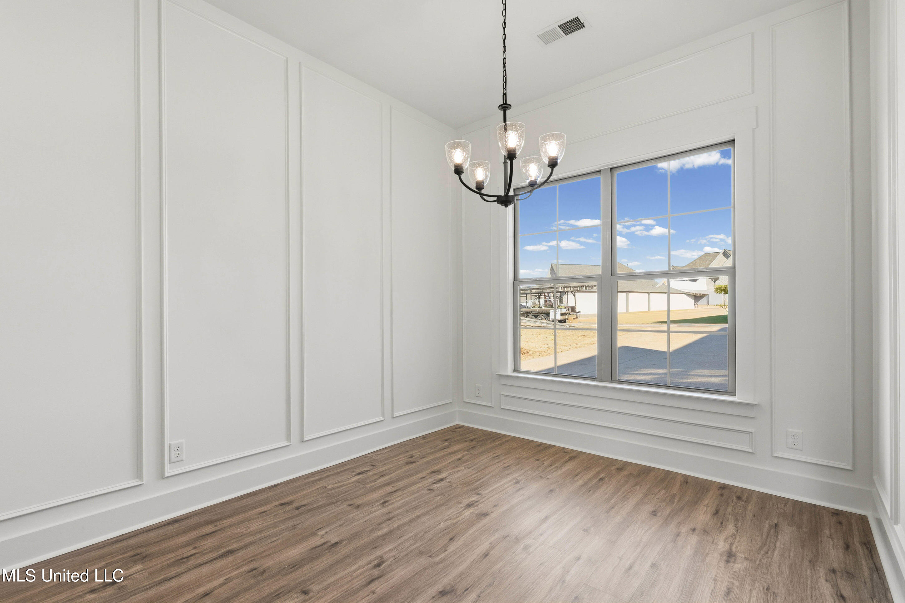 3711 Roland Drive