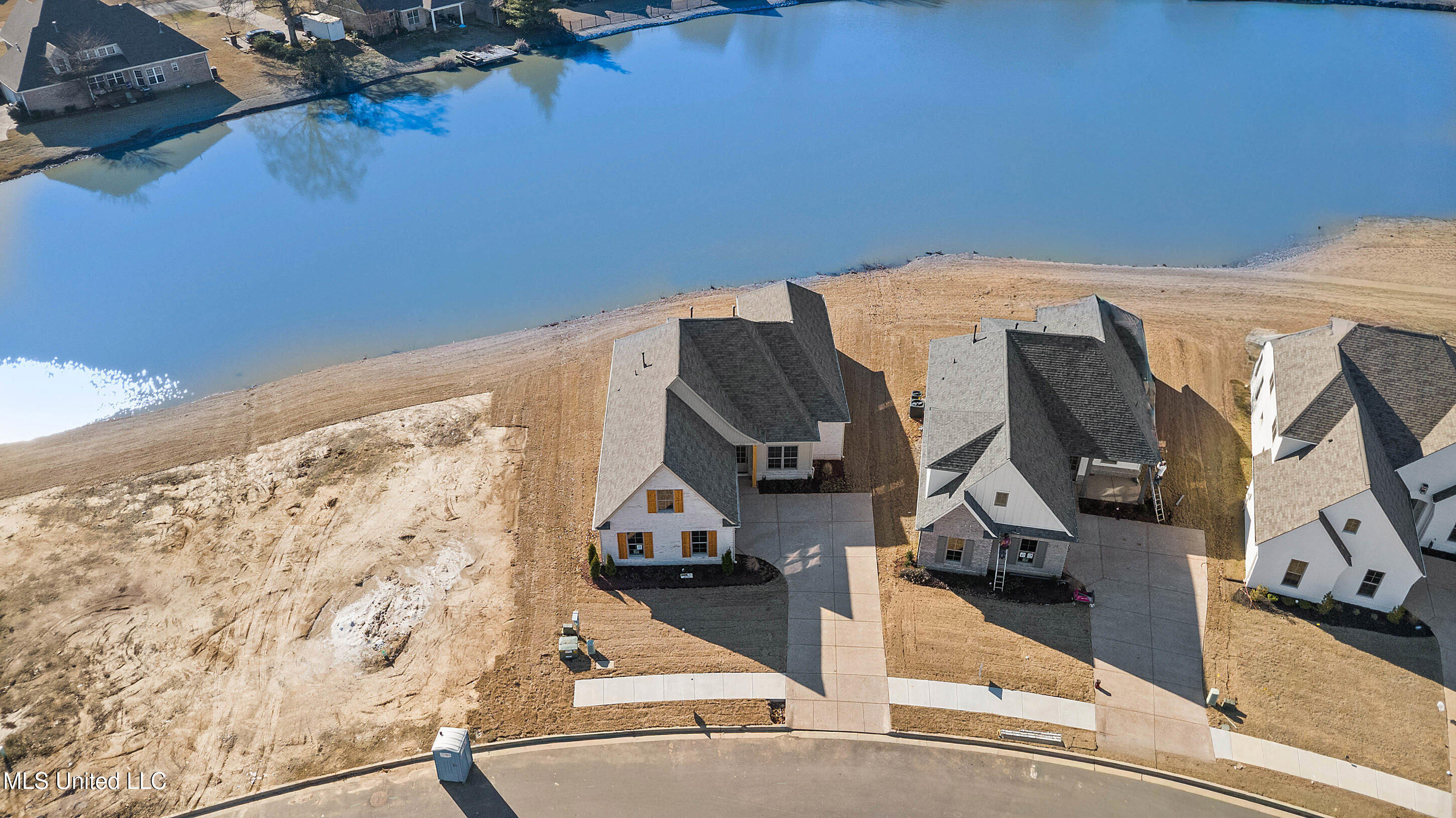 3711 Roland Drive