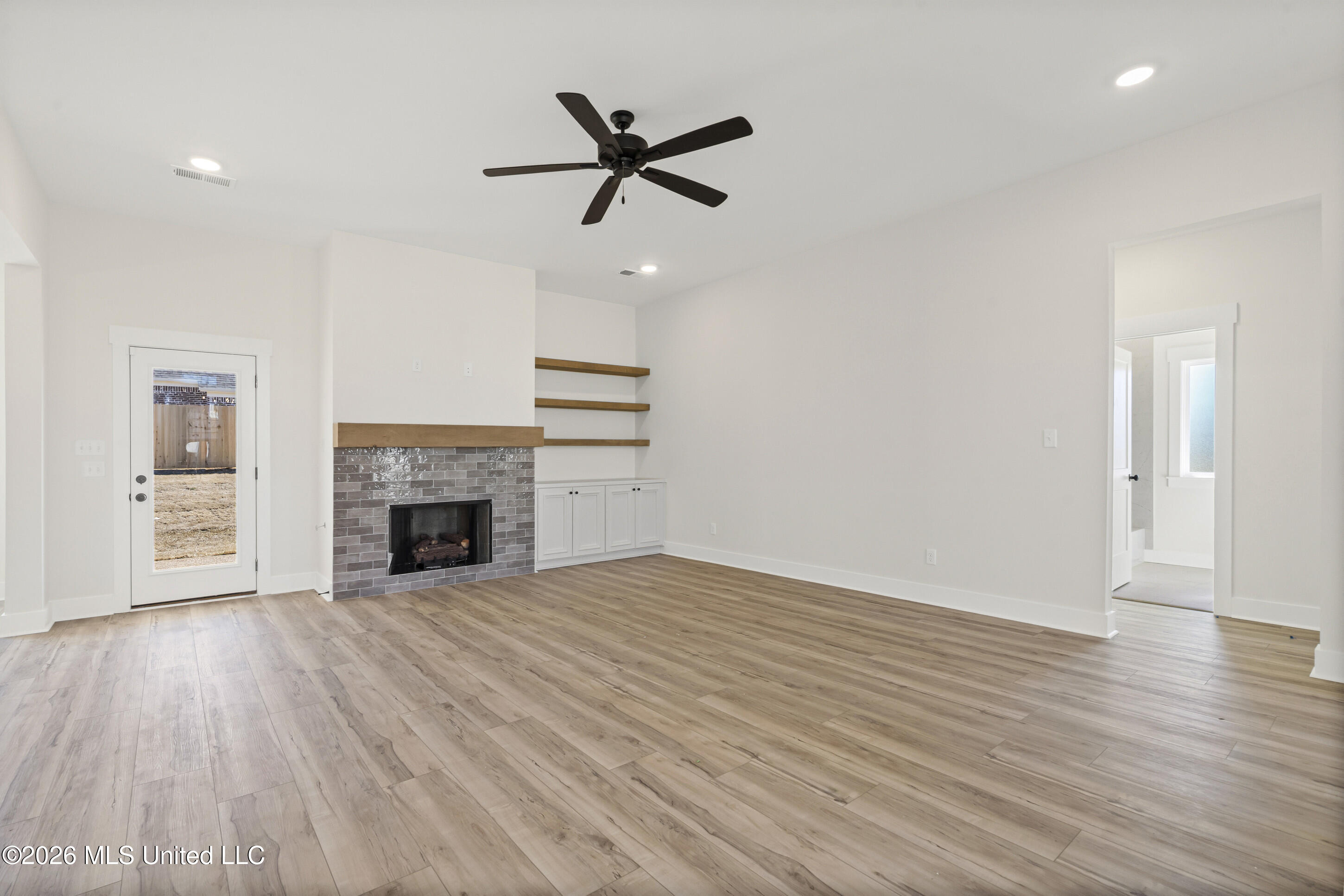 2952 Eden Lane