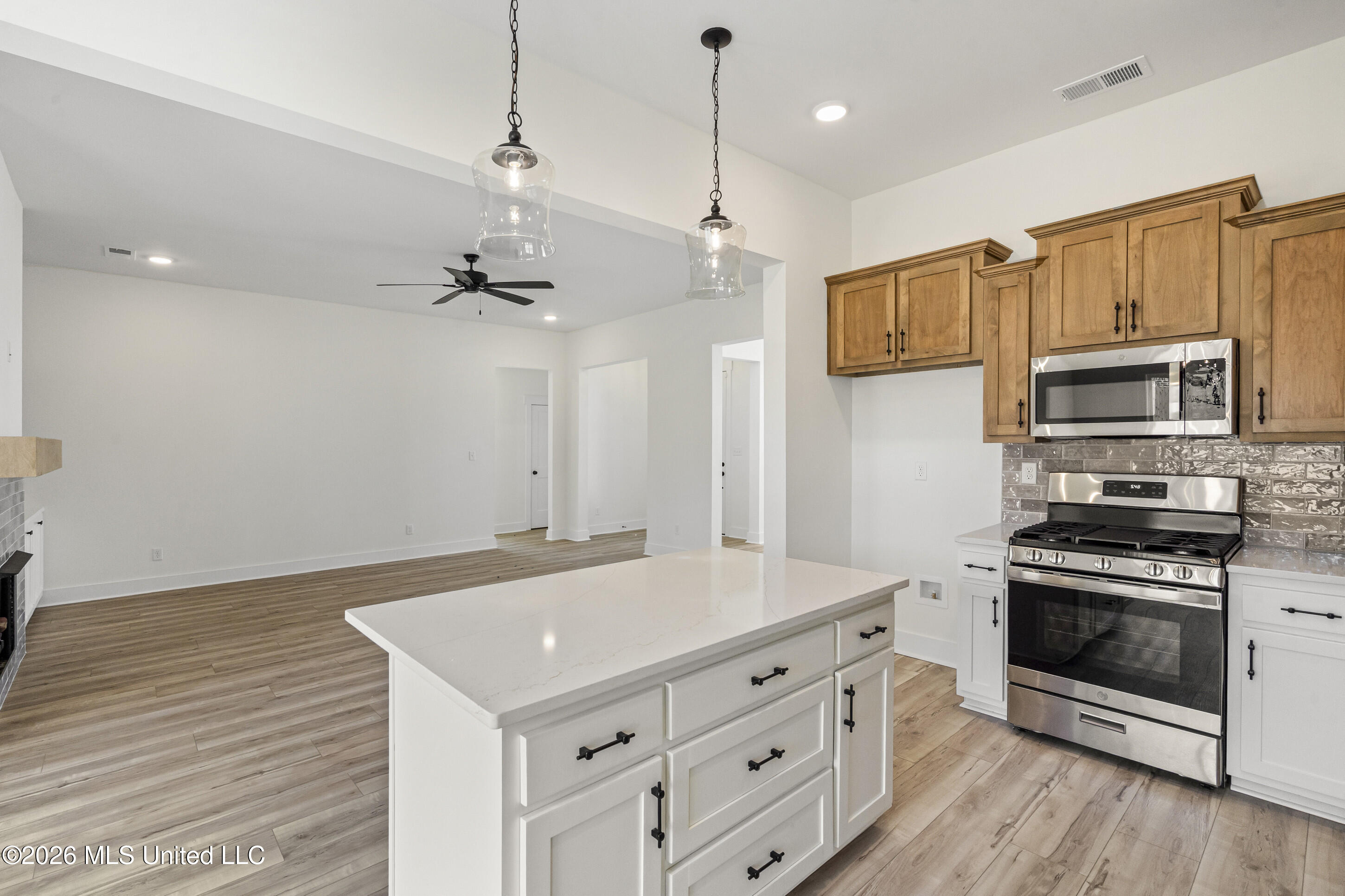 2952 Eden Lane