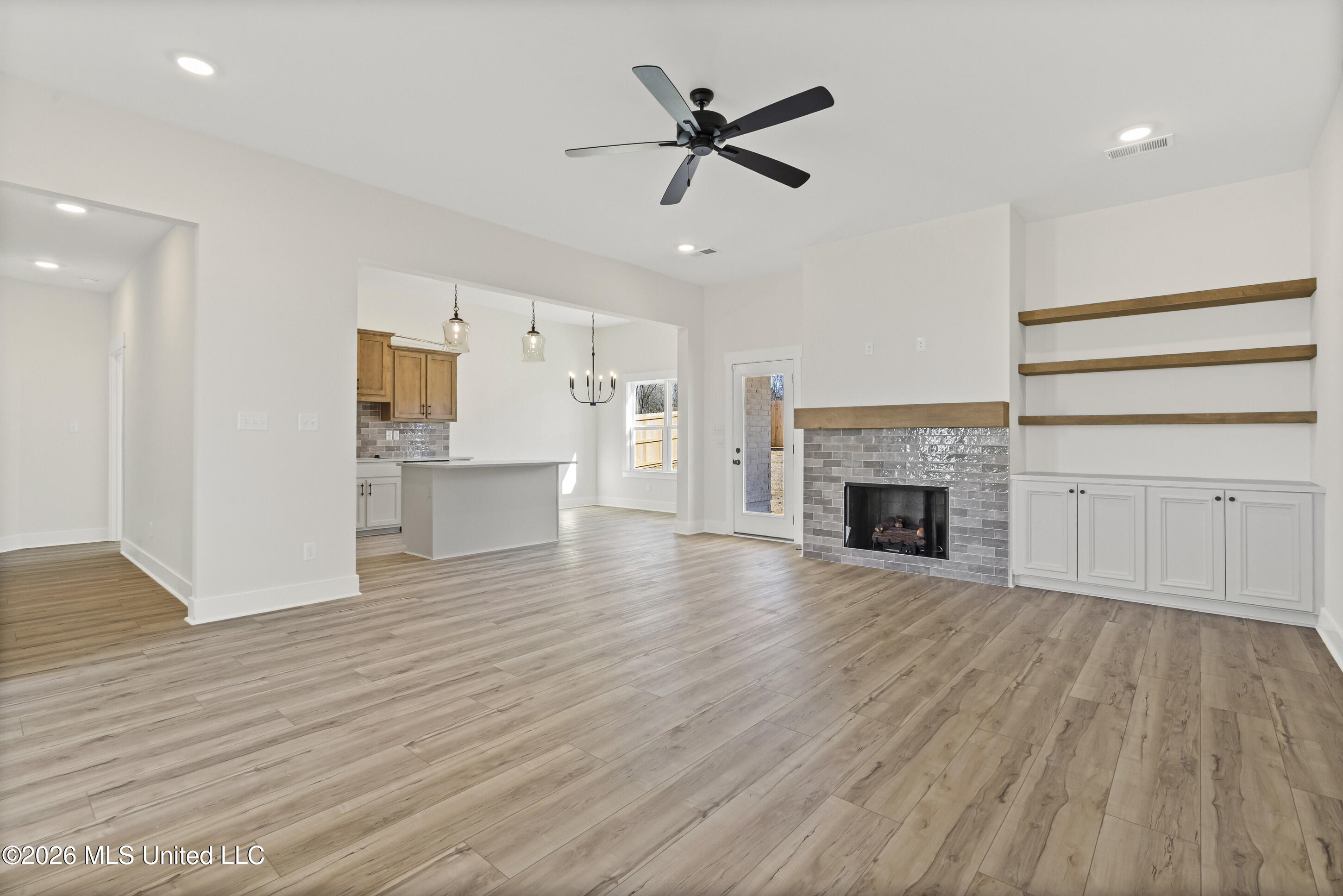 2952 Eden Lane