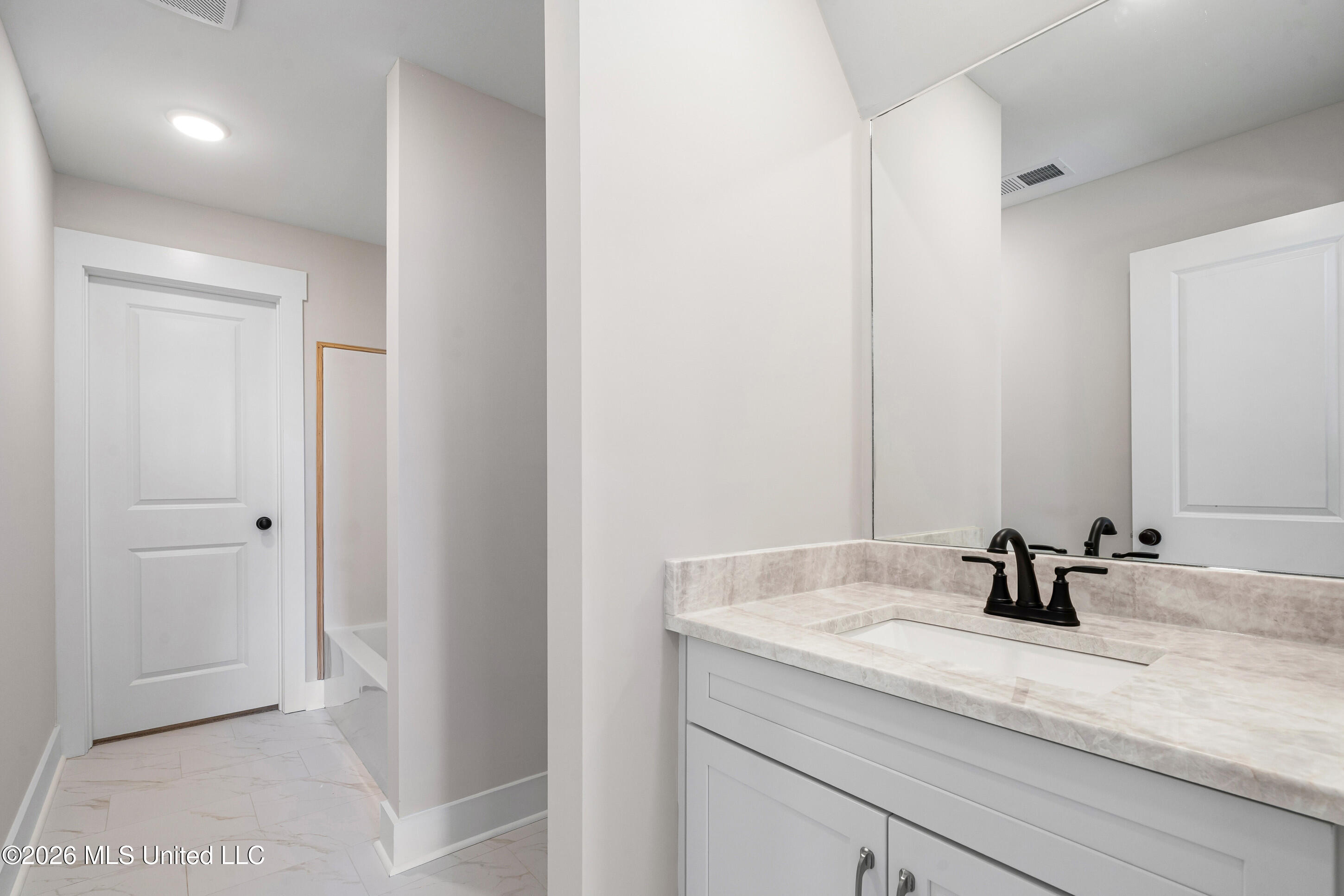 2945 Molly Cove
