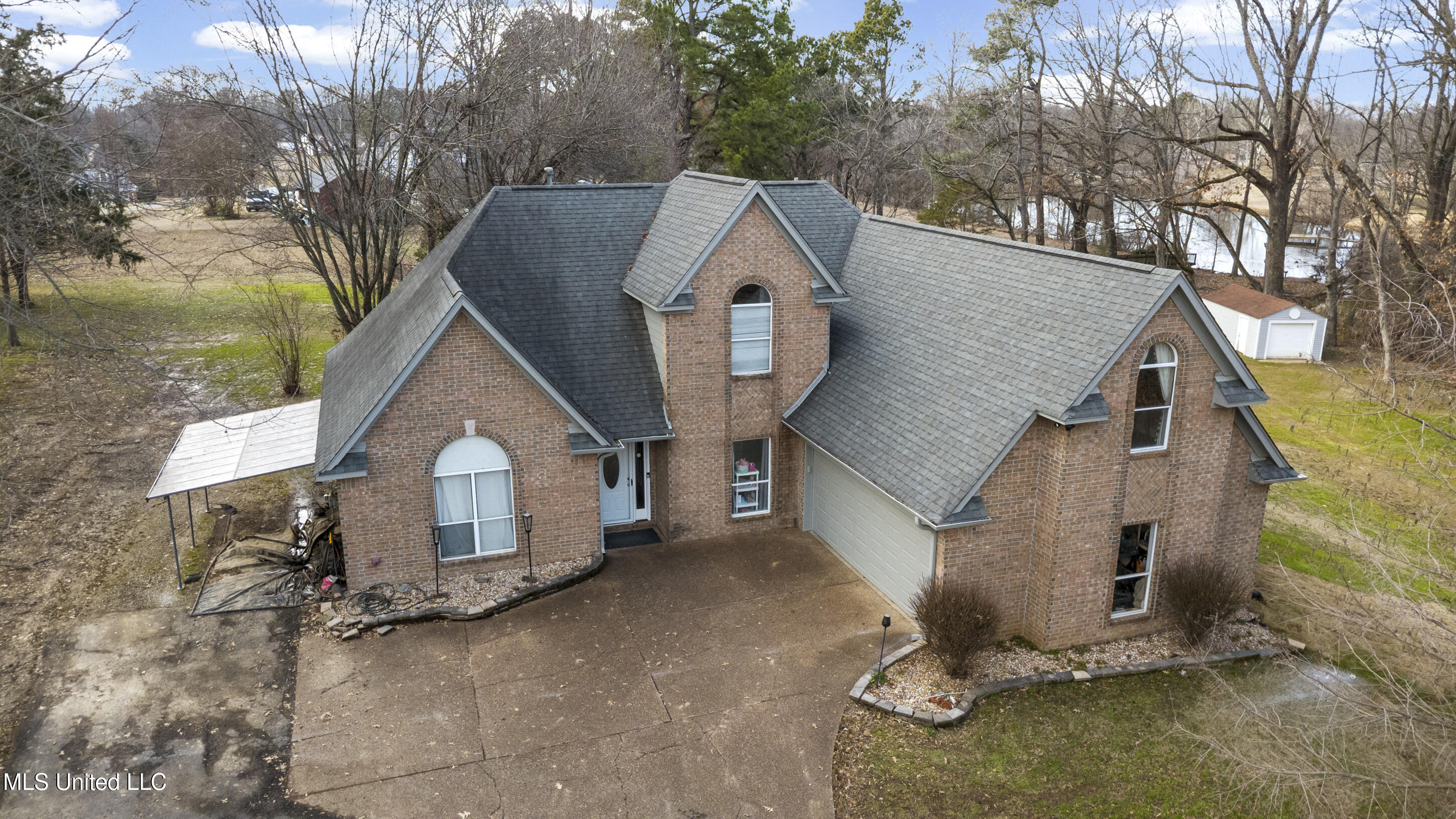 8040 Hunt Club Cove