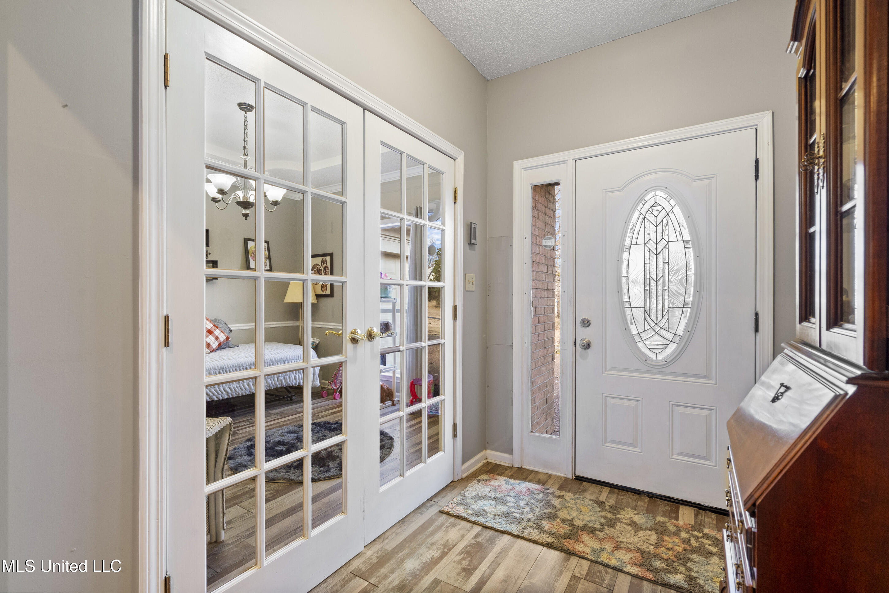 8040 Hunt Club Cove