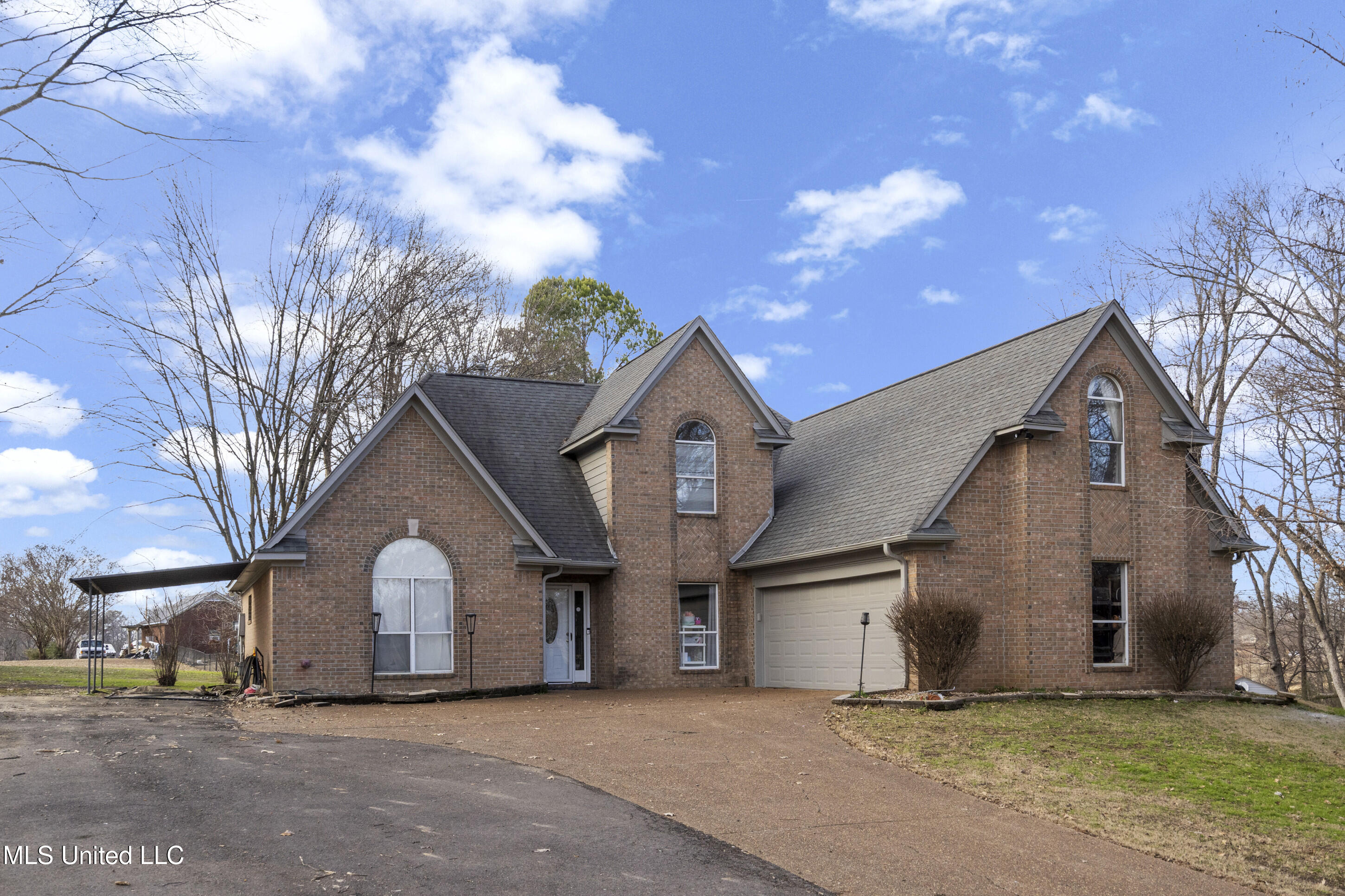 8040 Hunt Club Cove