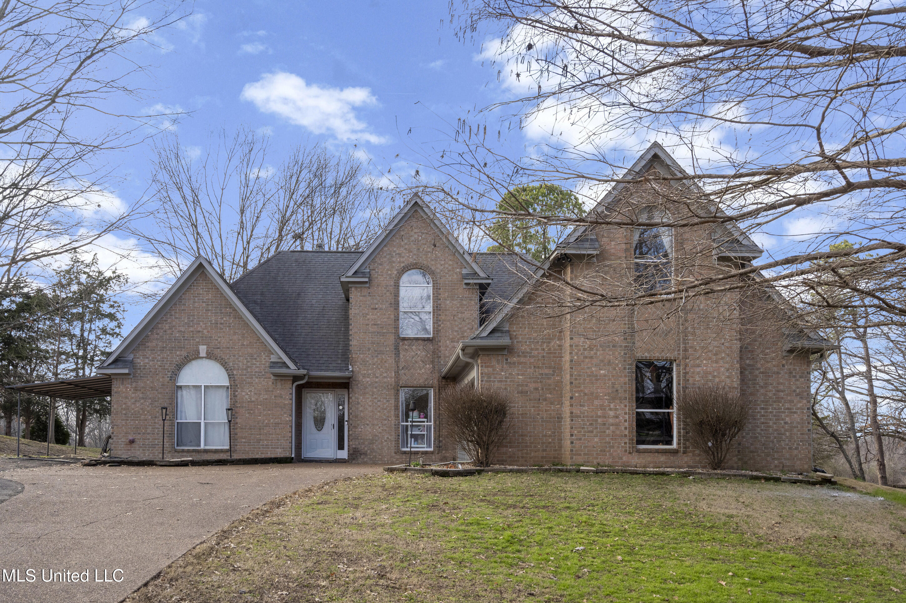 8040 Hunt Club Cove