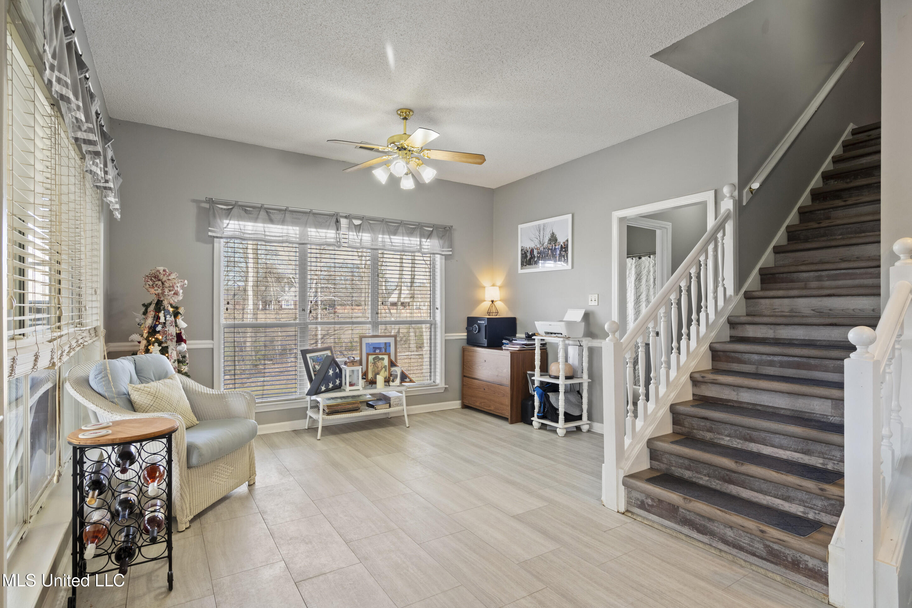 8040 Hunt Club Cove