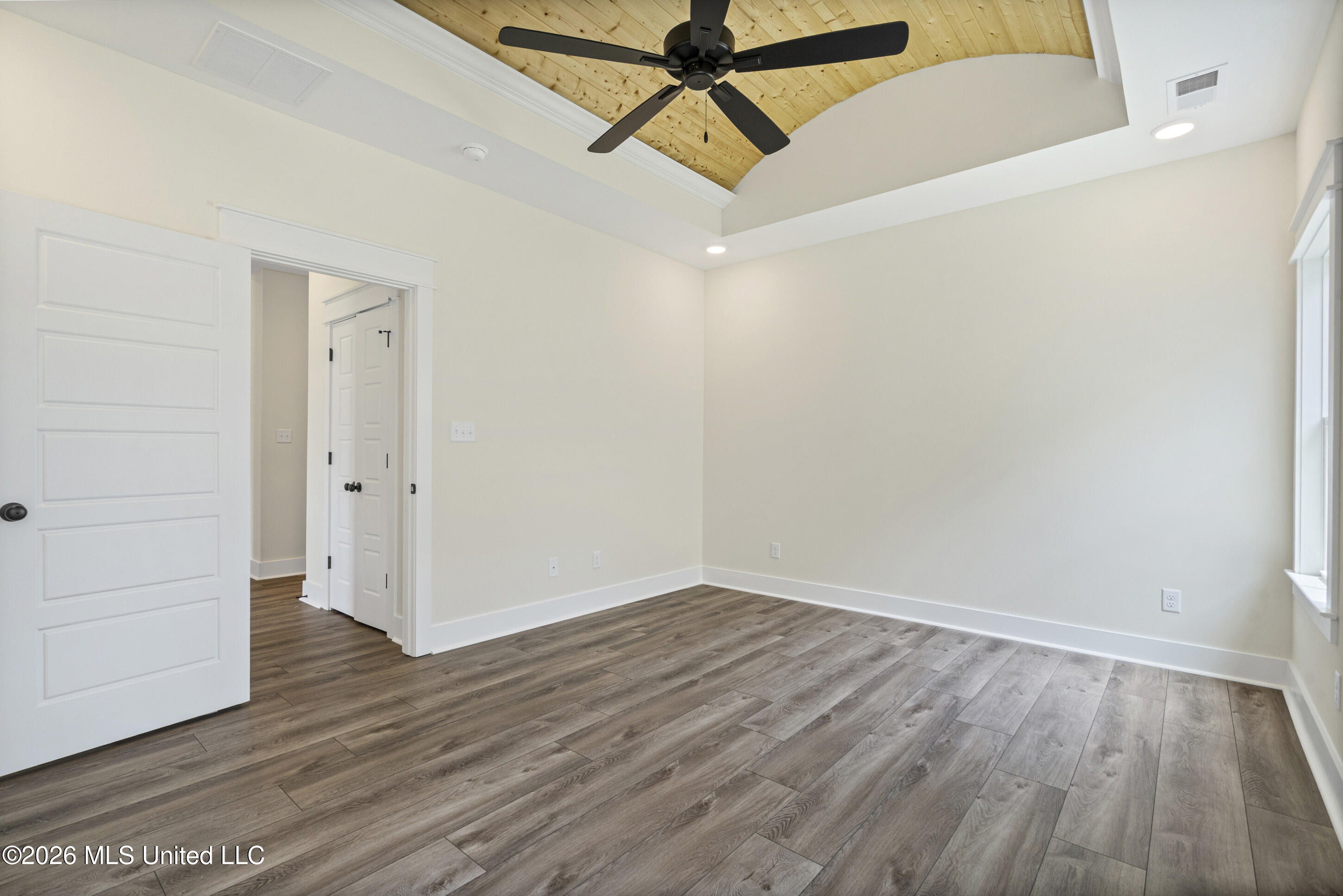 2951 Eden Lane