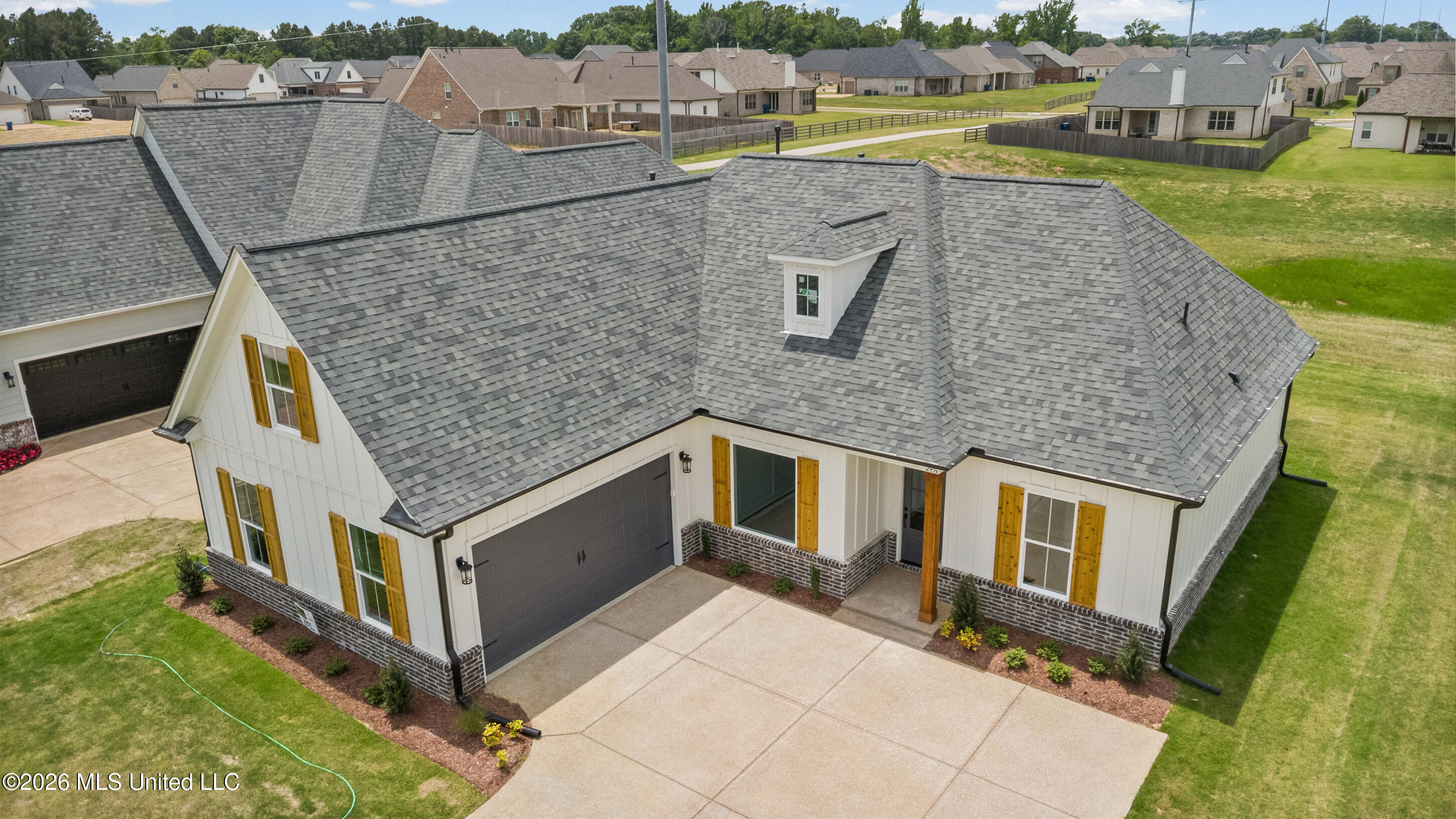 2951 Eden Lane
