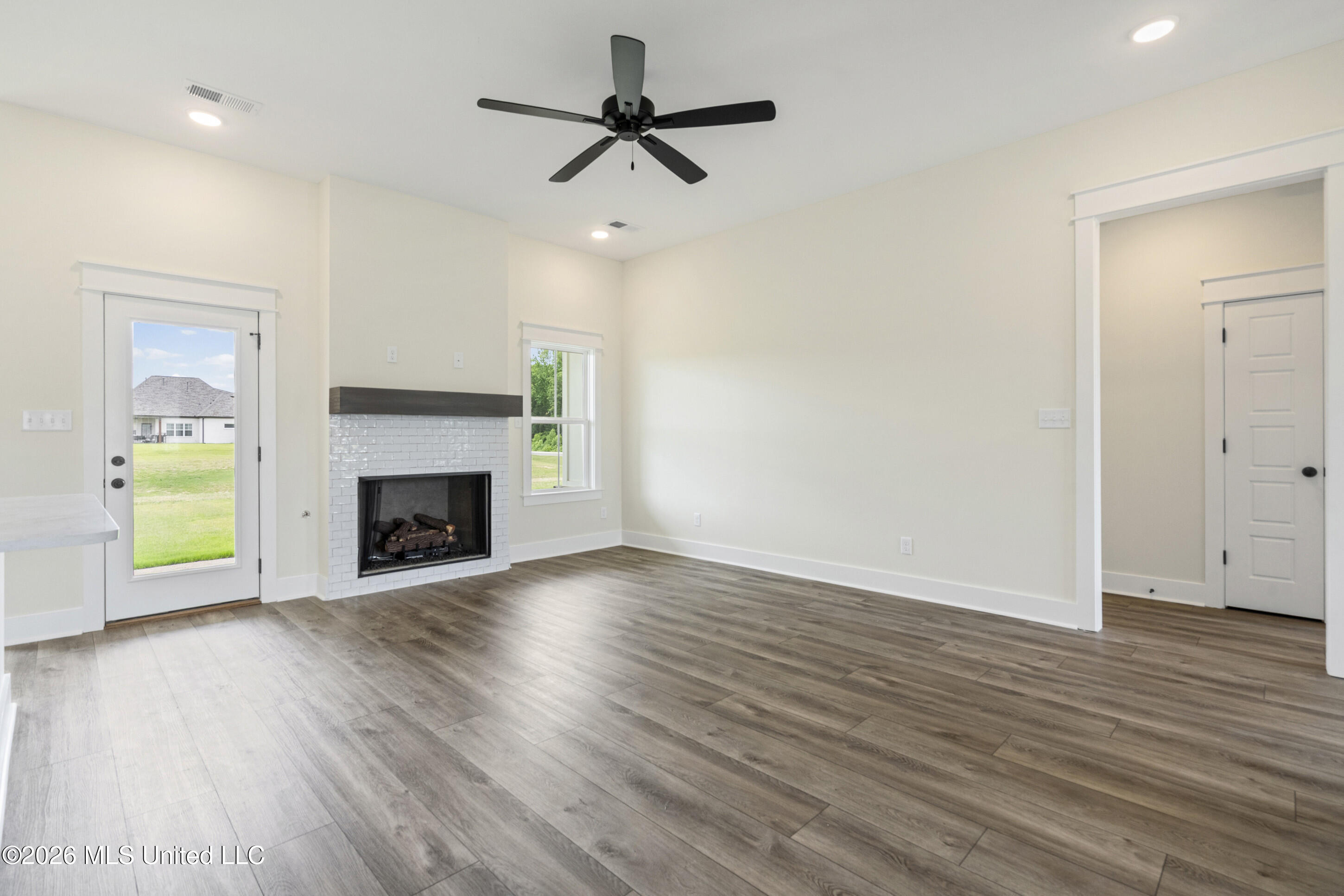 2951 Eden Lane