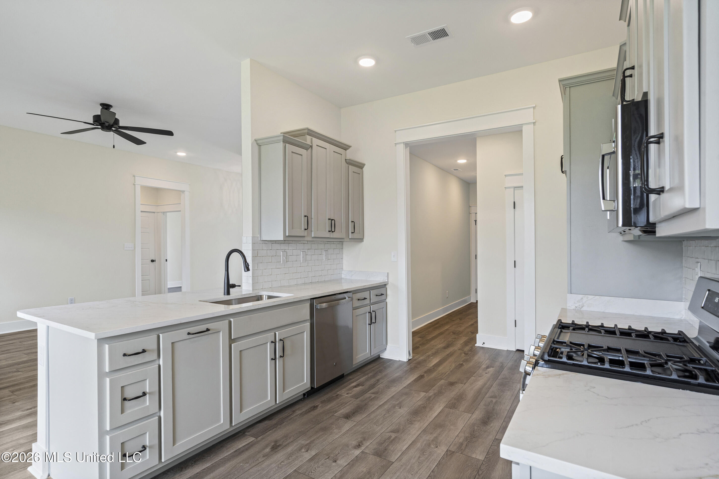 2951 Eden Lane