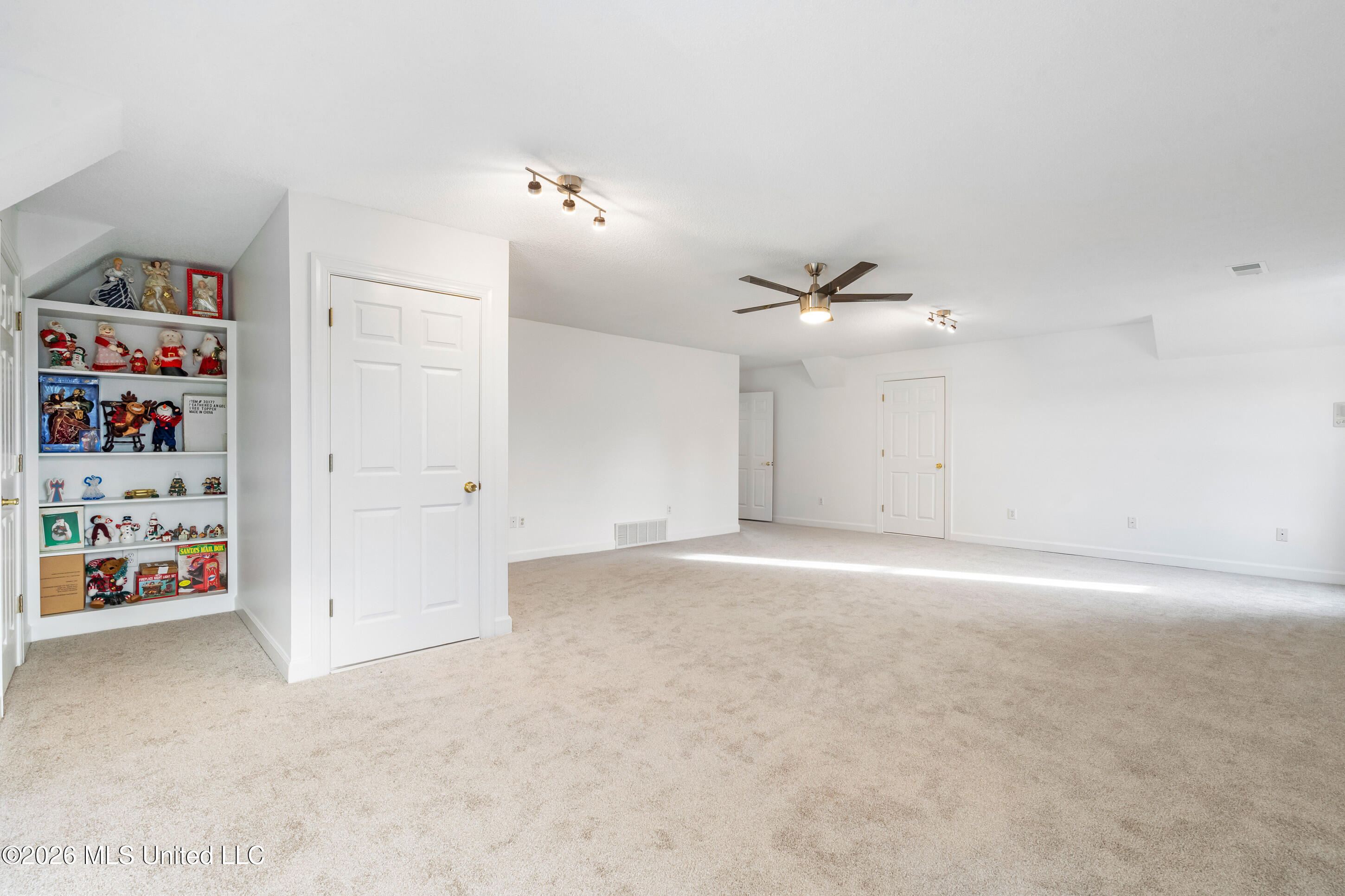 4045 Davall Drive