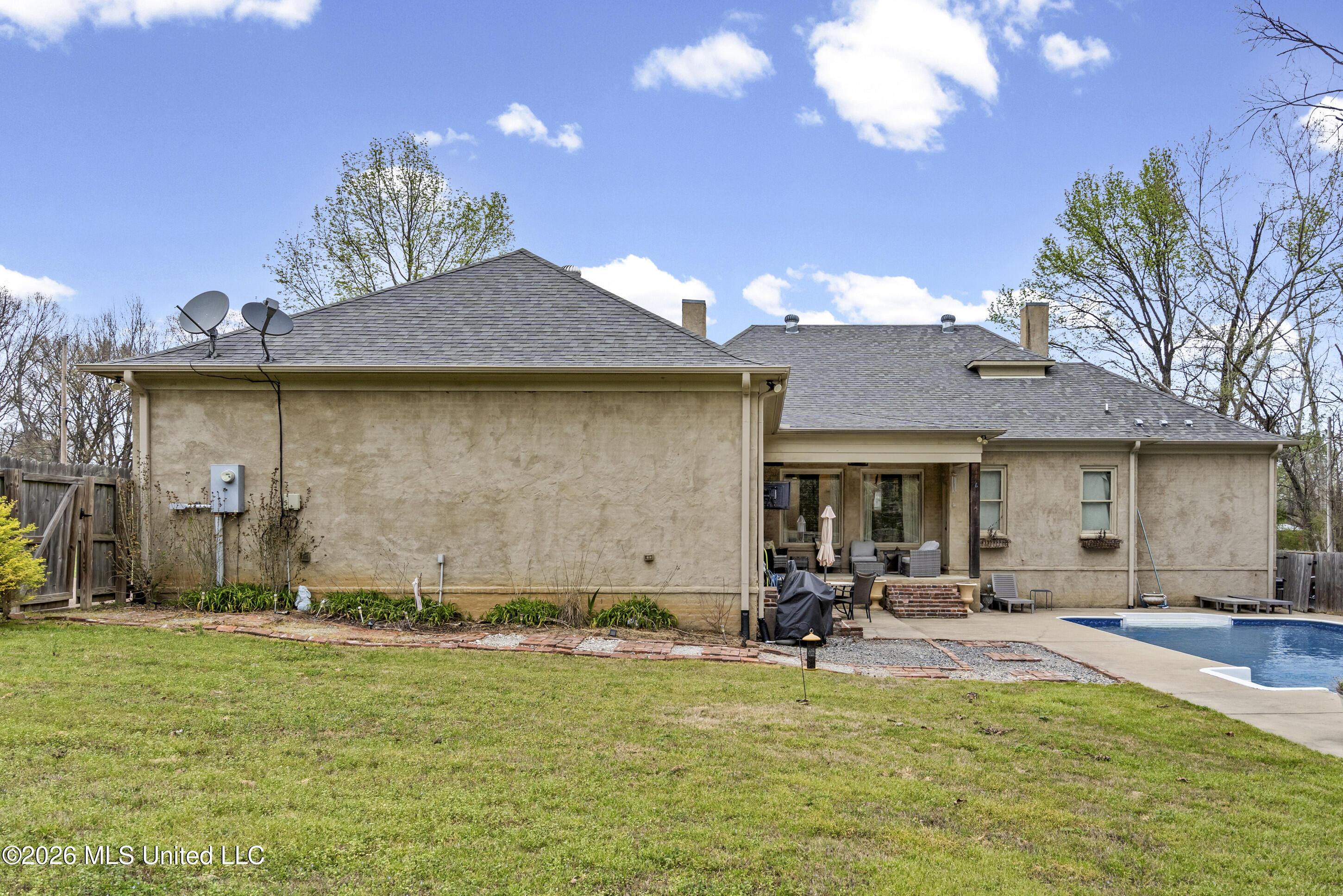 5078 Dixie Creek Drive