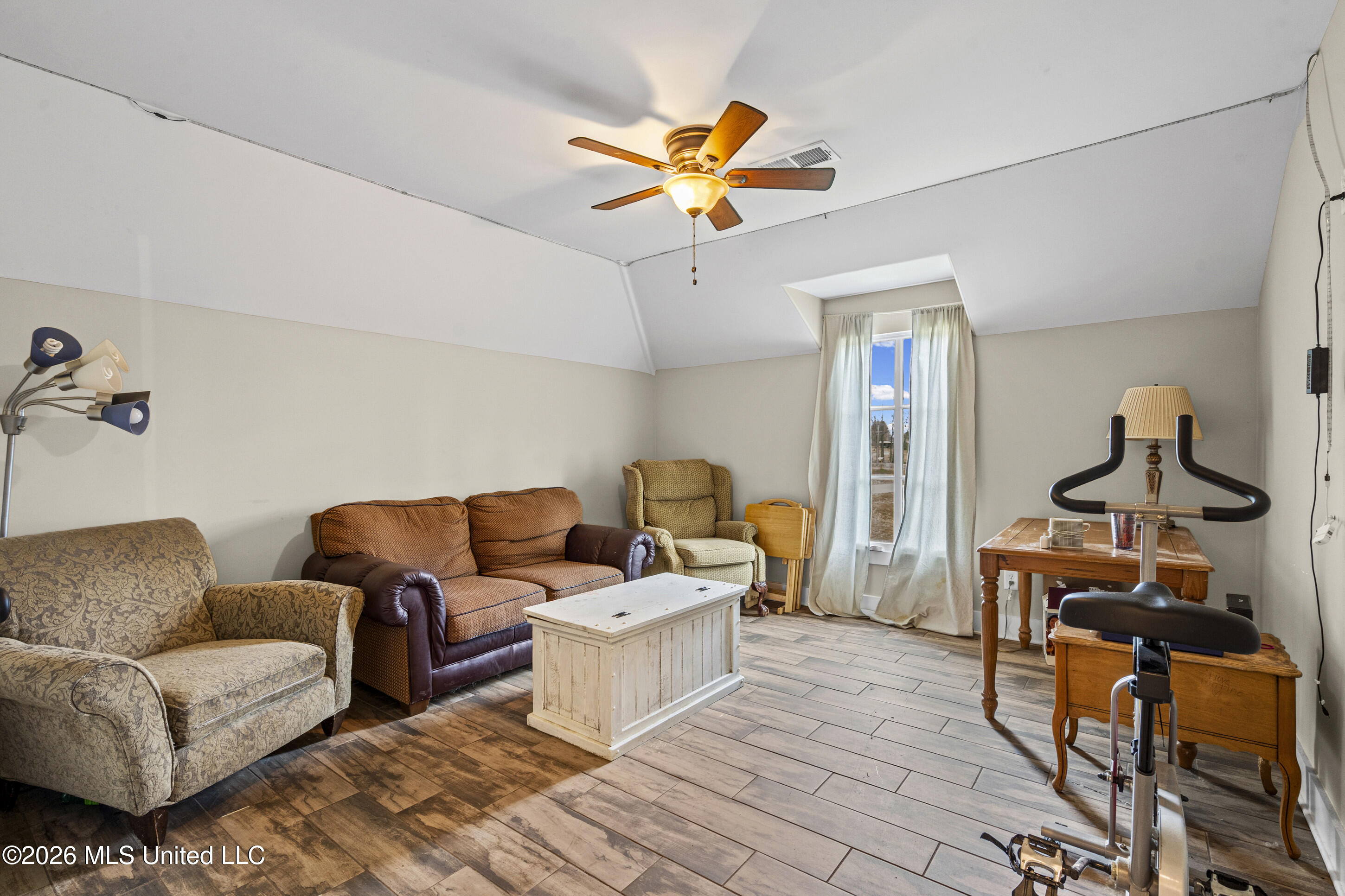 5078 Dixie Creek Drive