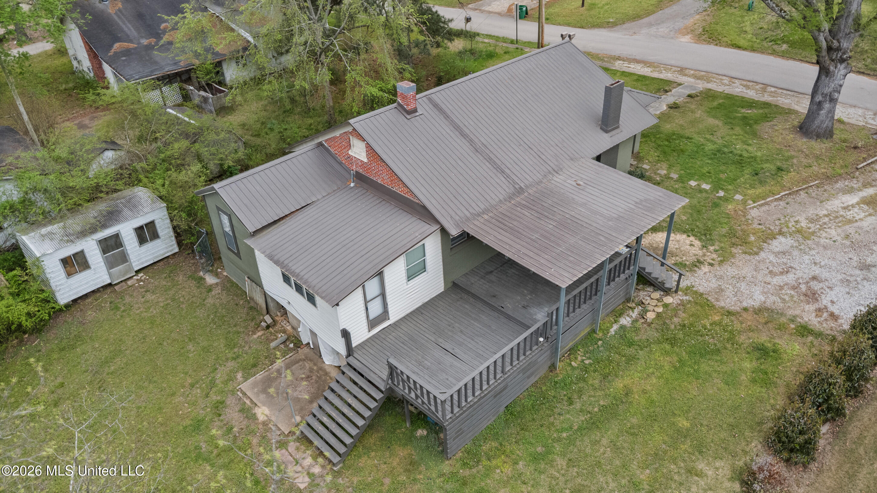 141 S Senter Street