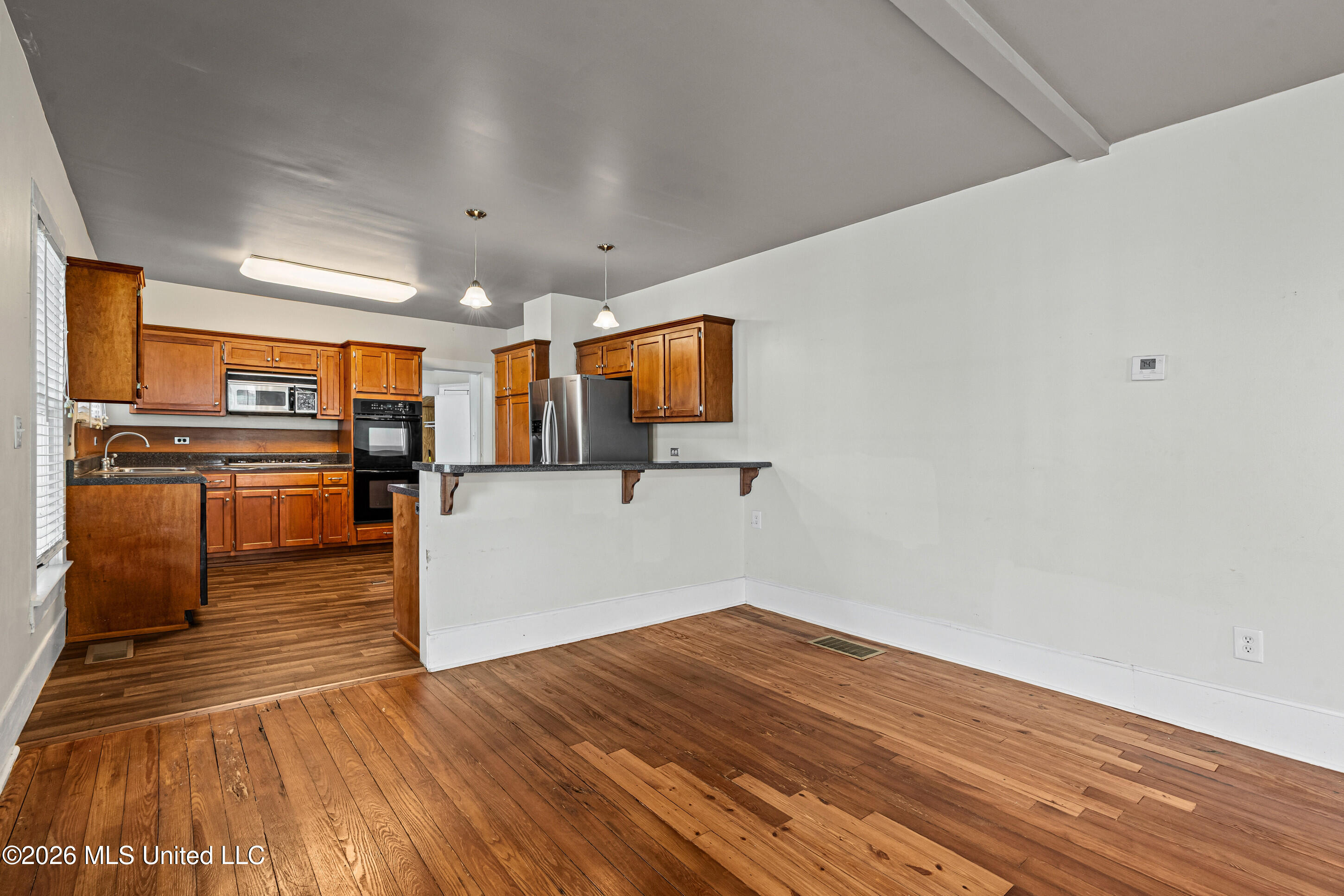 141 S Senter Street