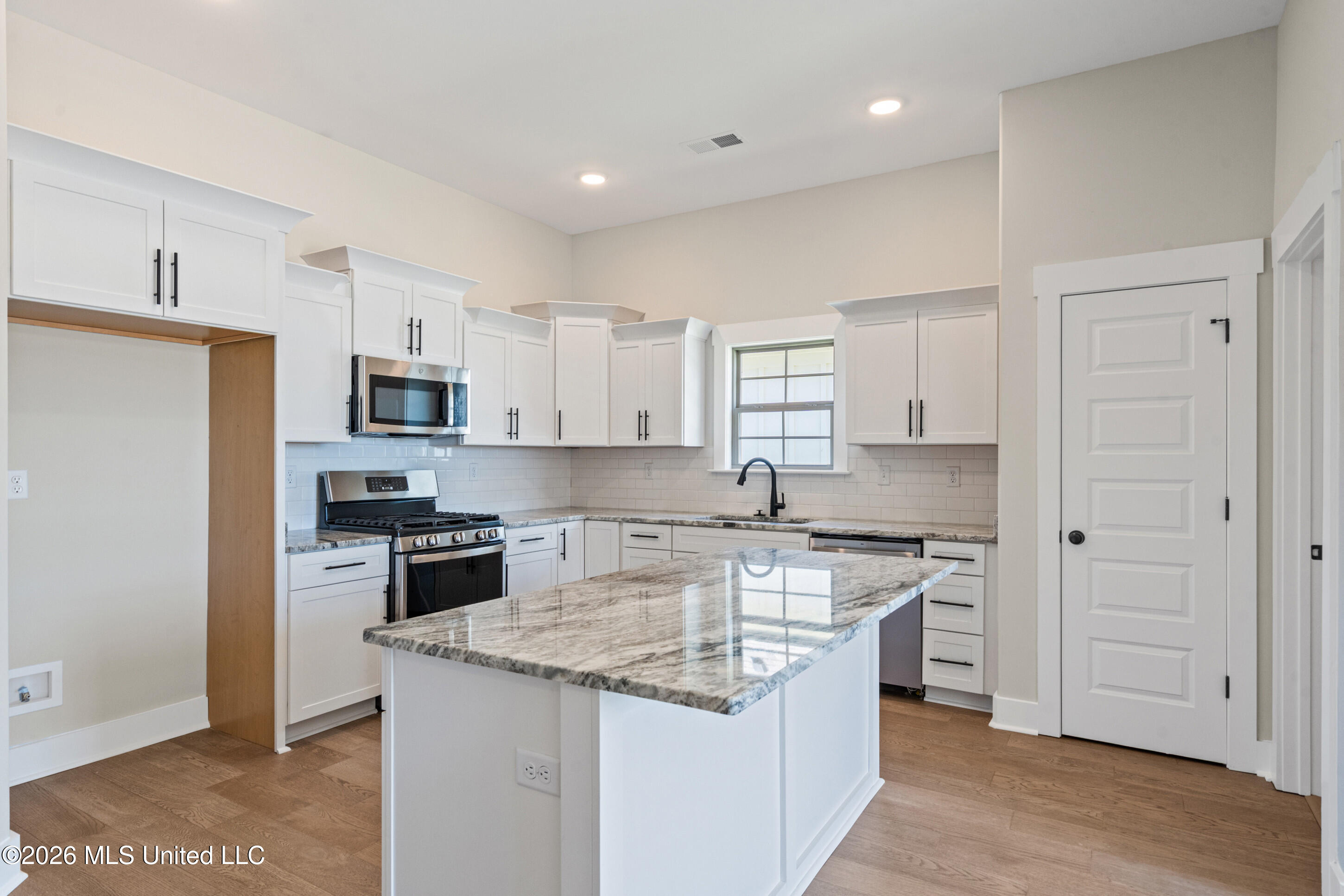 2939 Eden Lane