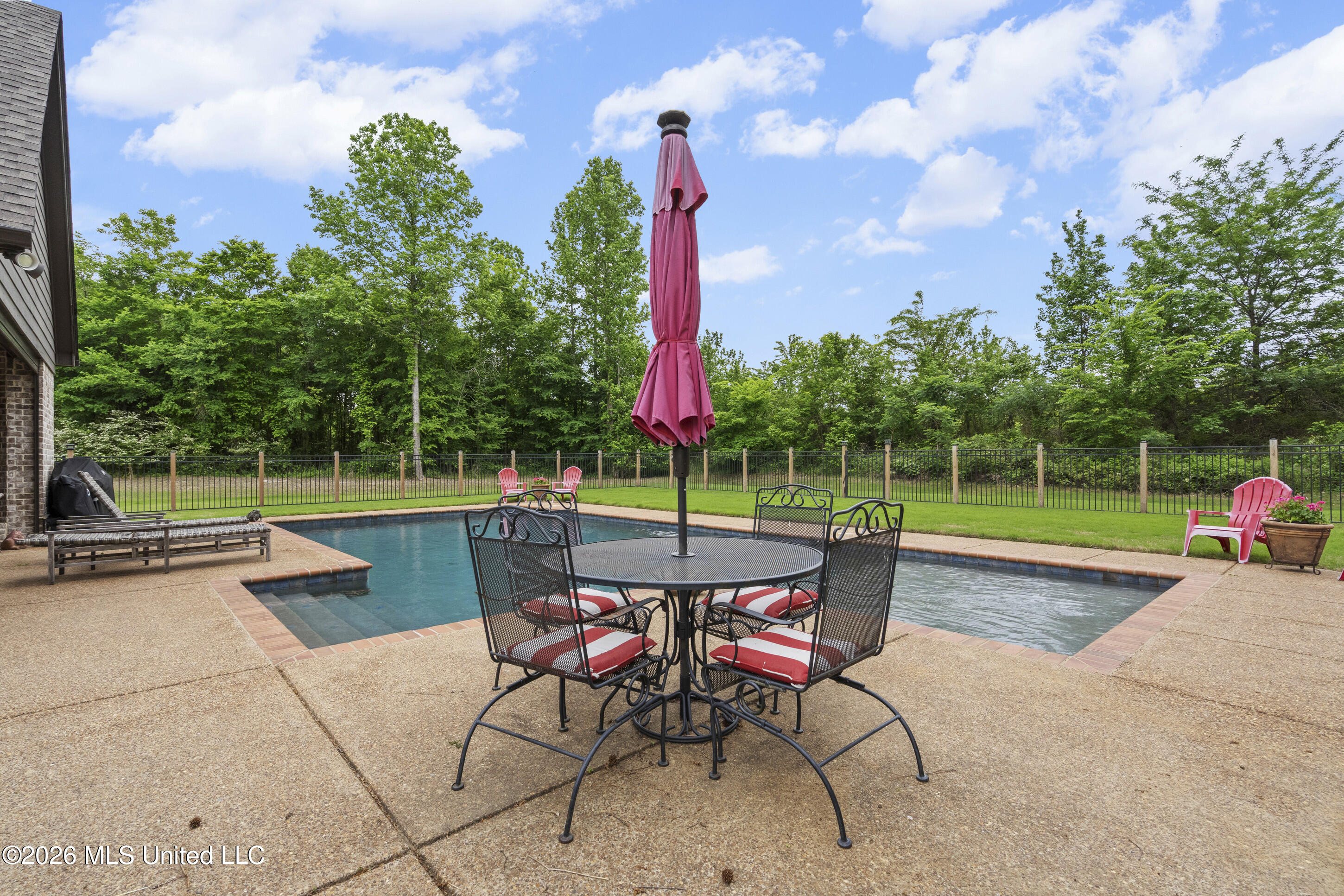 9181 Honey Suckle Way