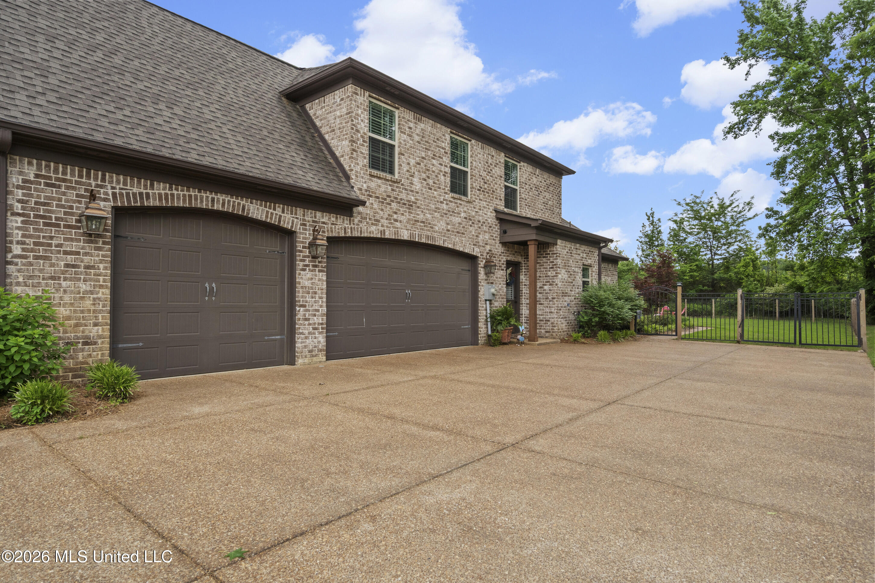9181 Honey Suckle Way