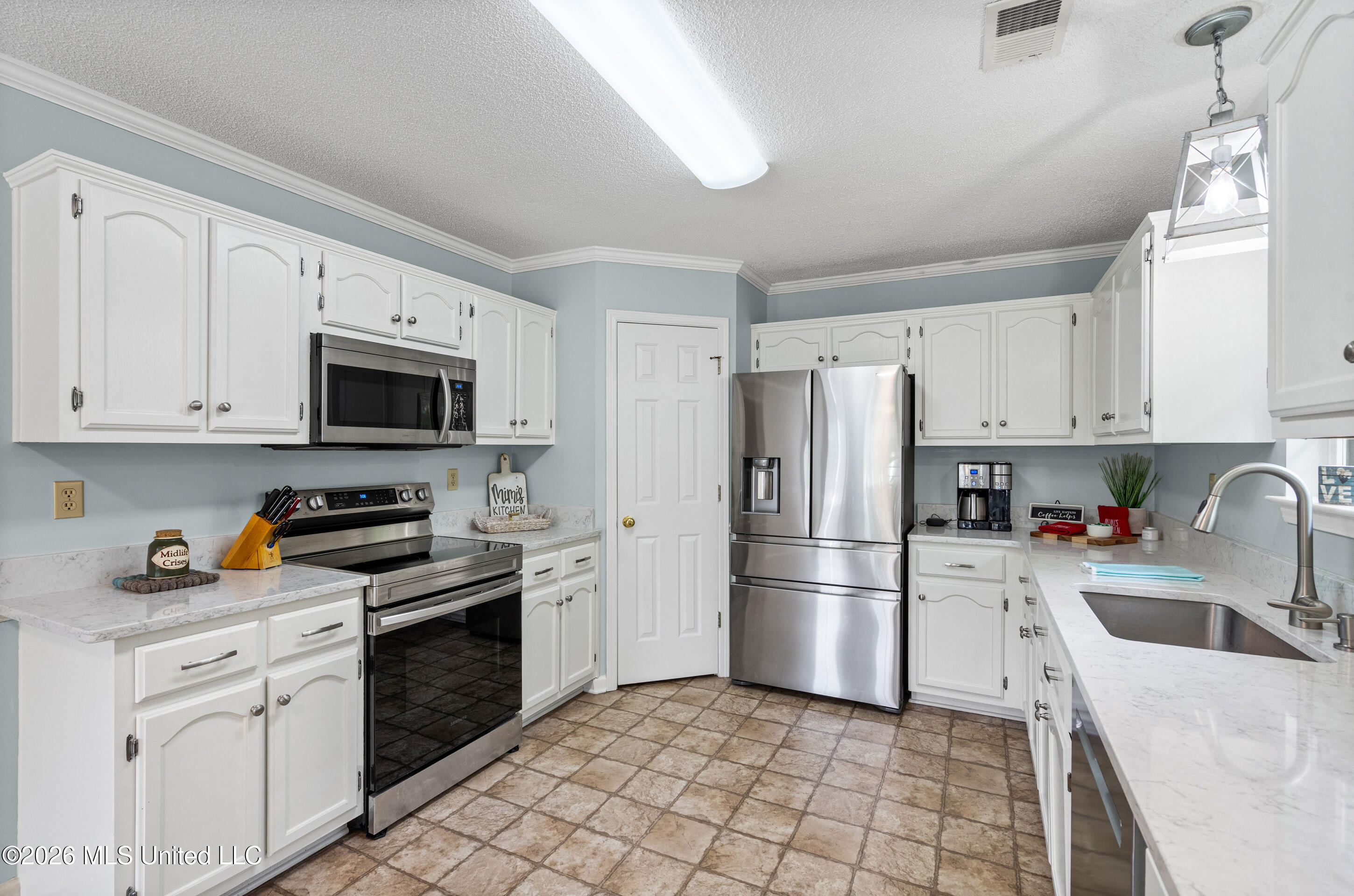 9321 Hickory Drive
