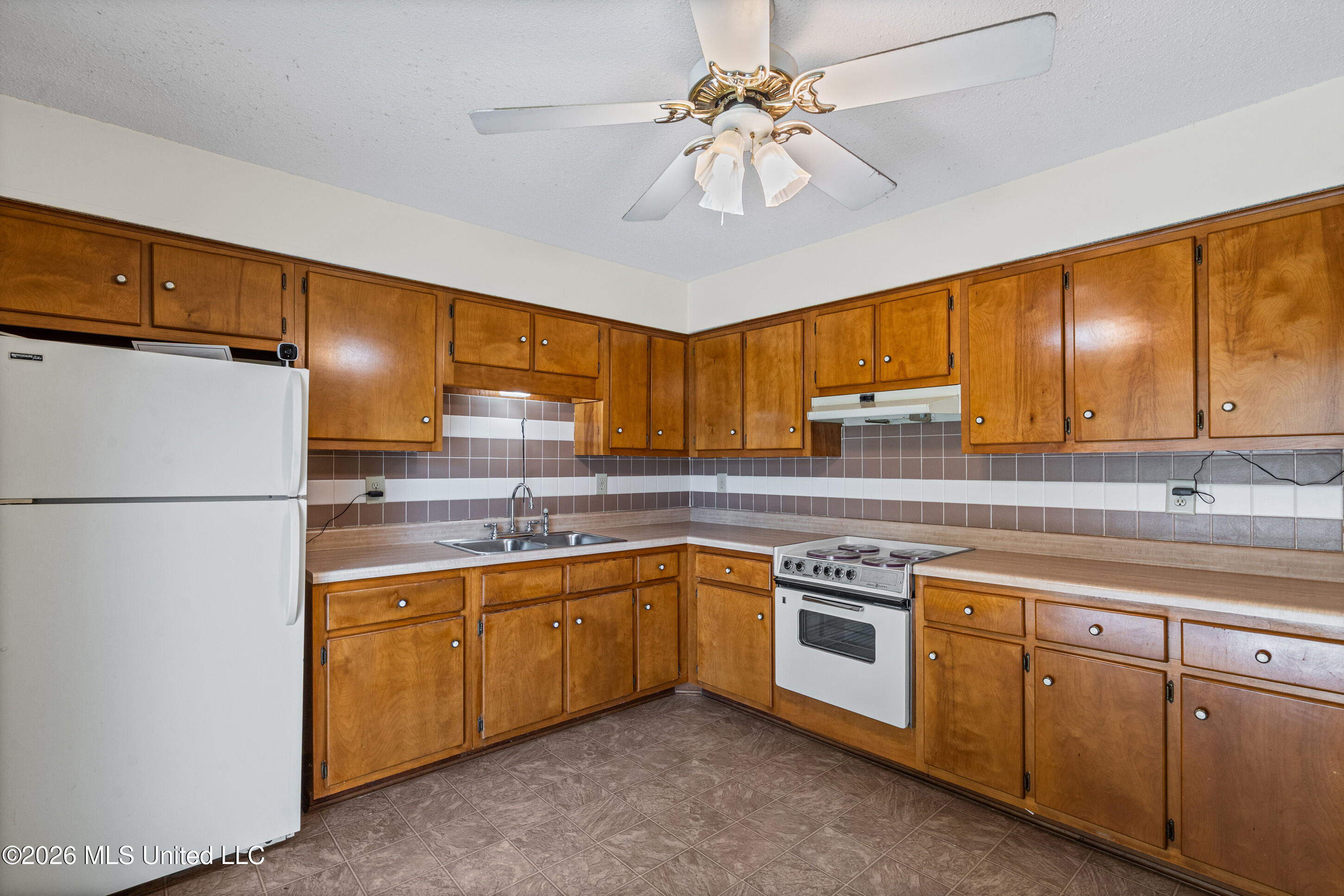 3565 Heathcliff Drive