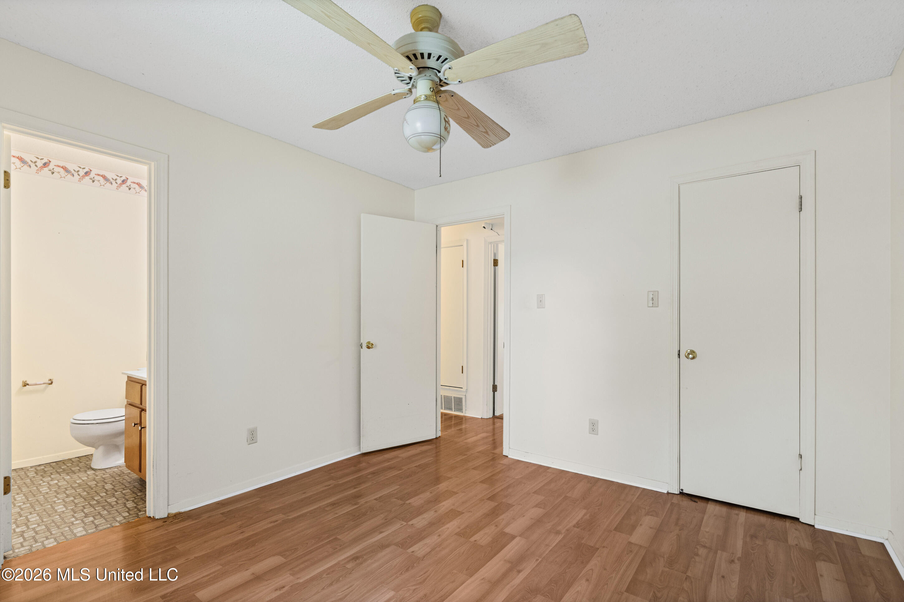 3565 Heathcliff Drive