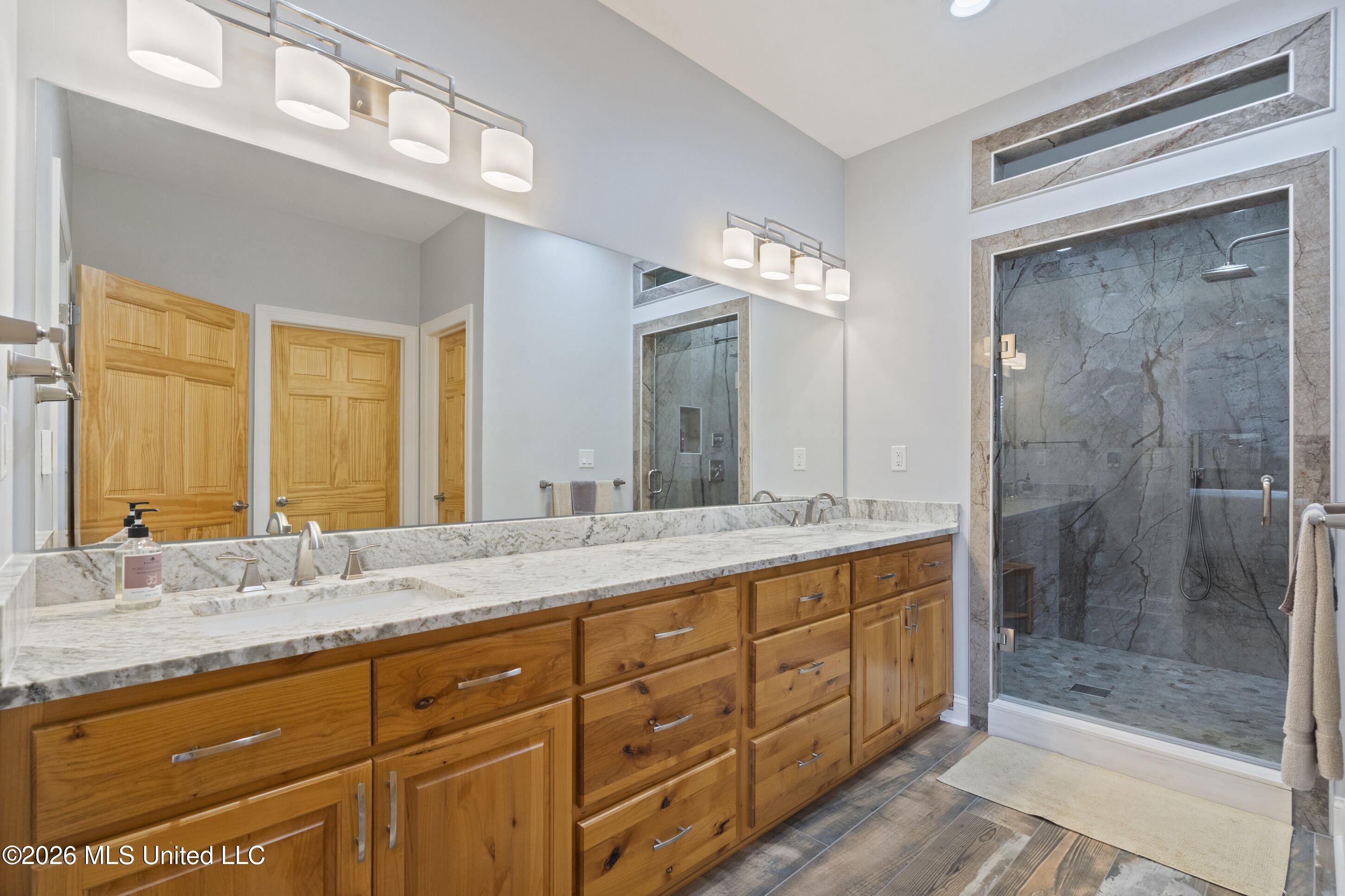 5435 Bright Road
